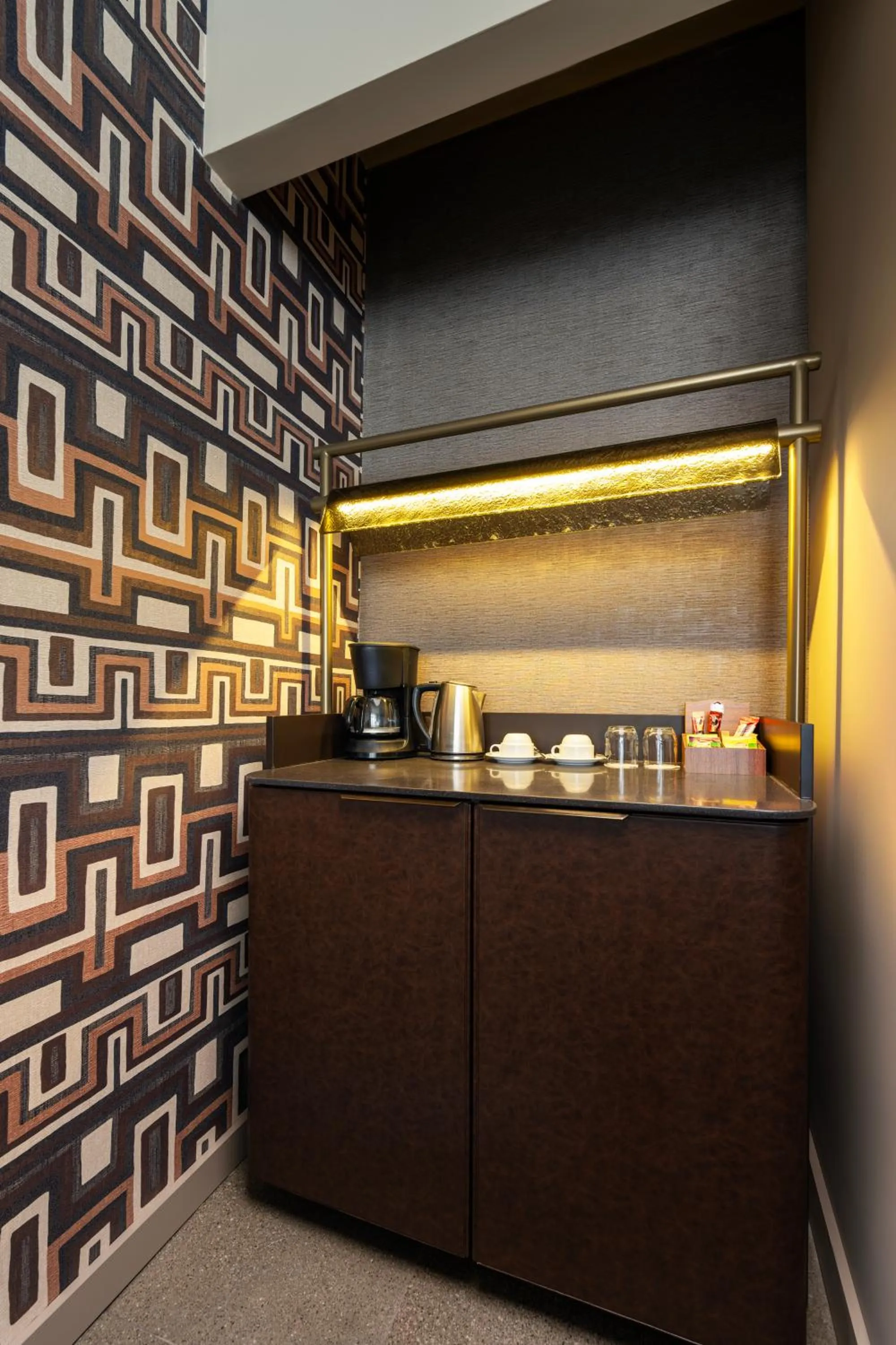 Coffee/tea facilities in Alp Pasa Hotel - Special Class