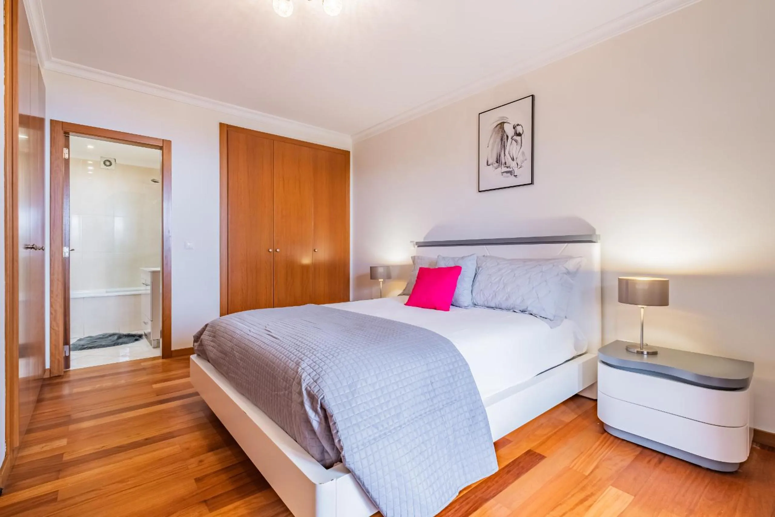 Bed in Caniço Penthouse by Homie