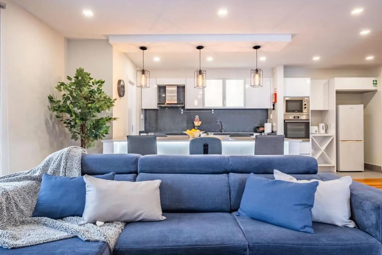 Caniço Penthouse by Homie
