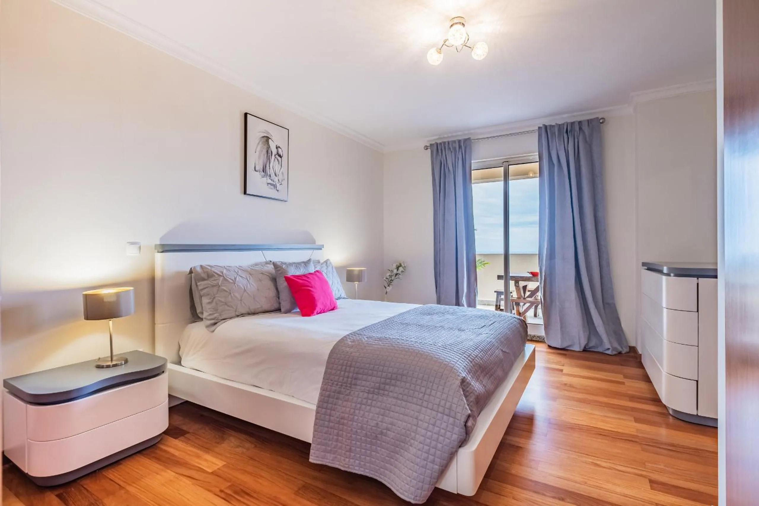 Bed in Caniço Penthouse by Homie