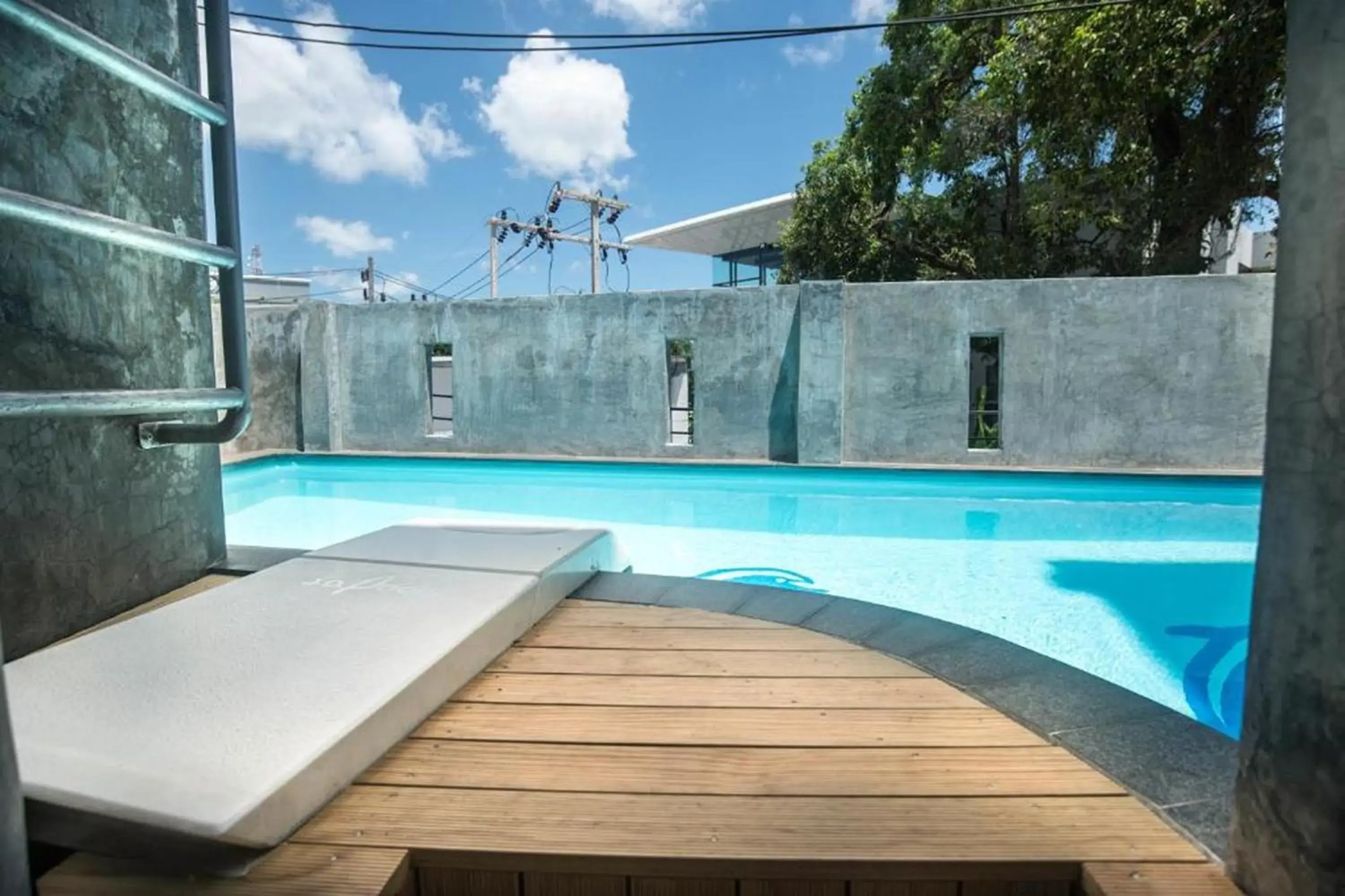 Swimming pool in Beehive Phuket Old Town Hostel Swimming pool in Beehive Phuket Old Town Hostel