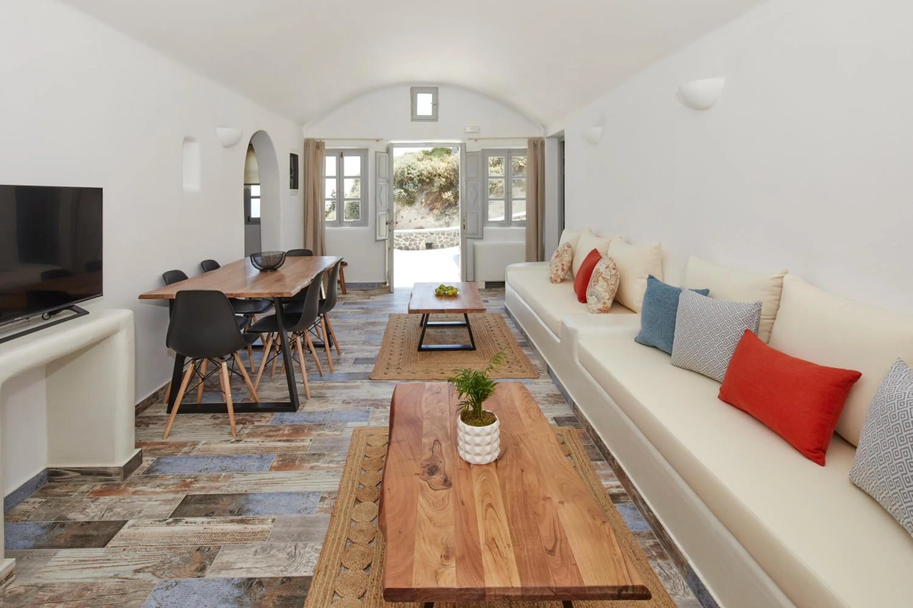 Living room in El Verano Suites