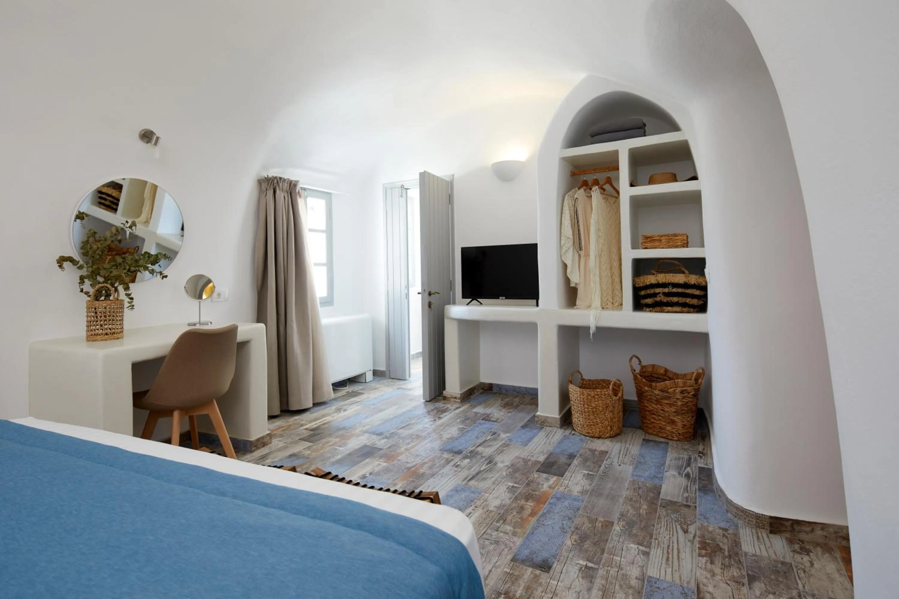 Bed in El Verano Suites