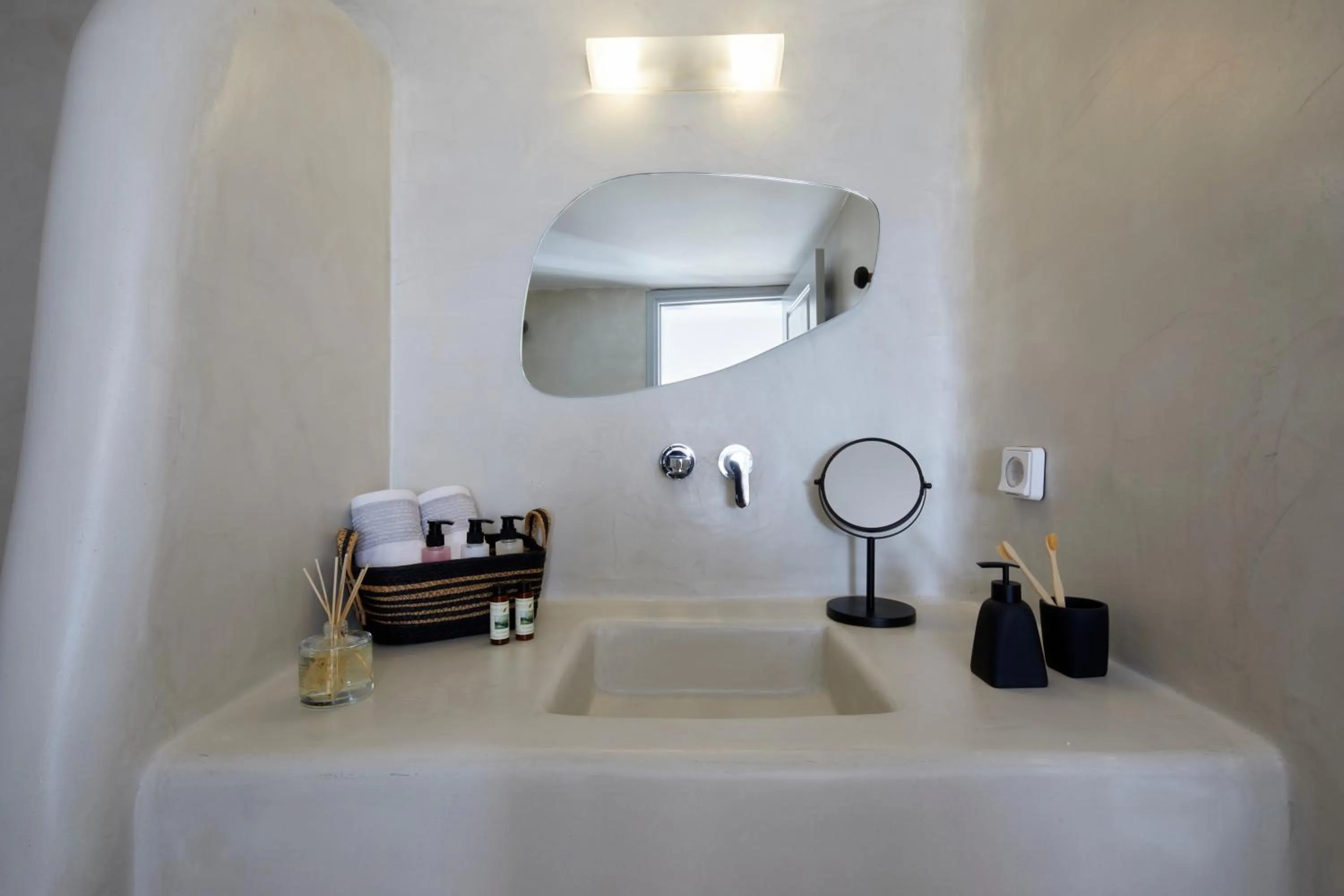 Bathroom in El Verano Suites