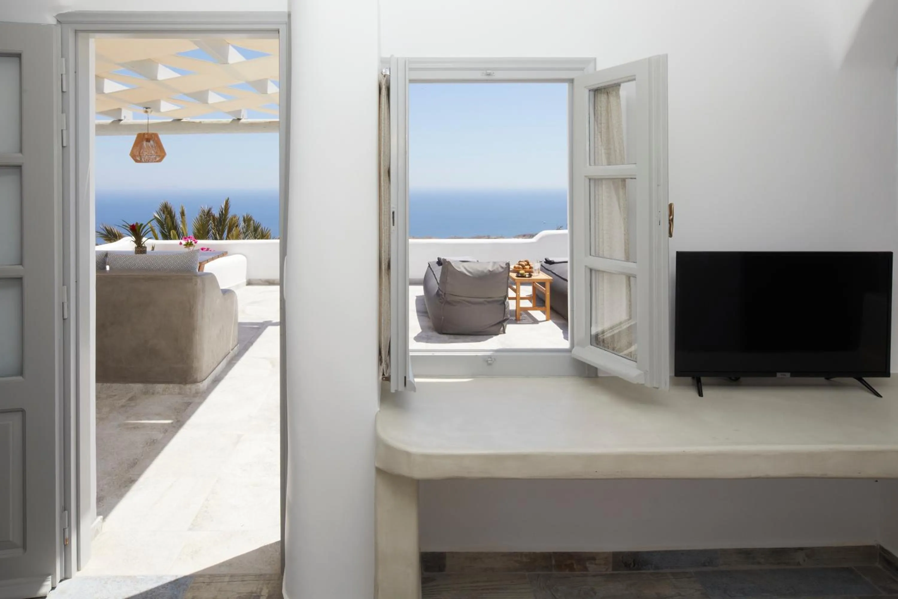 View (from property/room), Bed in El Verano Suites