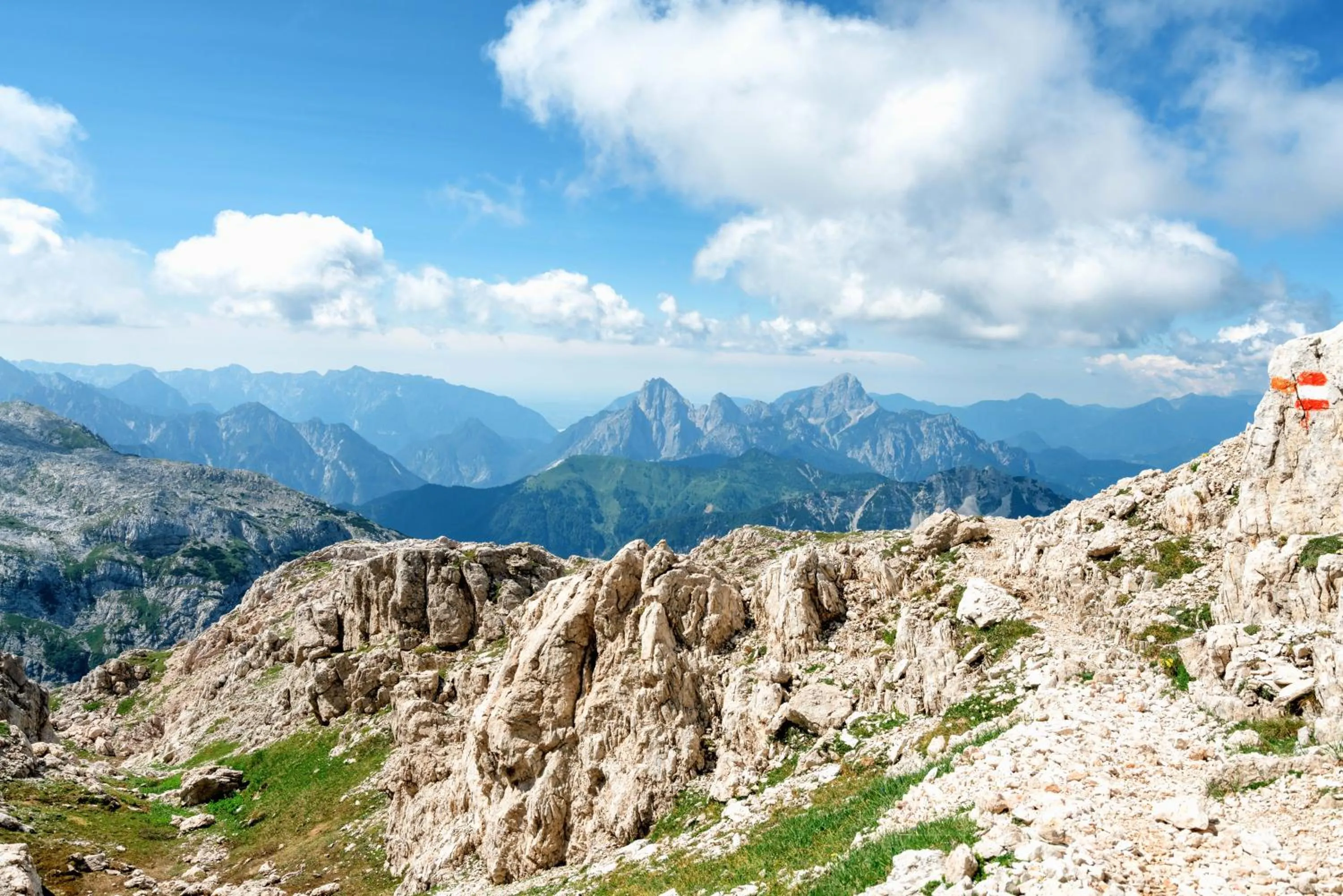 Hiking in Der Tröpolacherhof Hotel & Restaurant