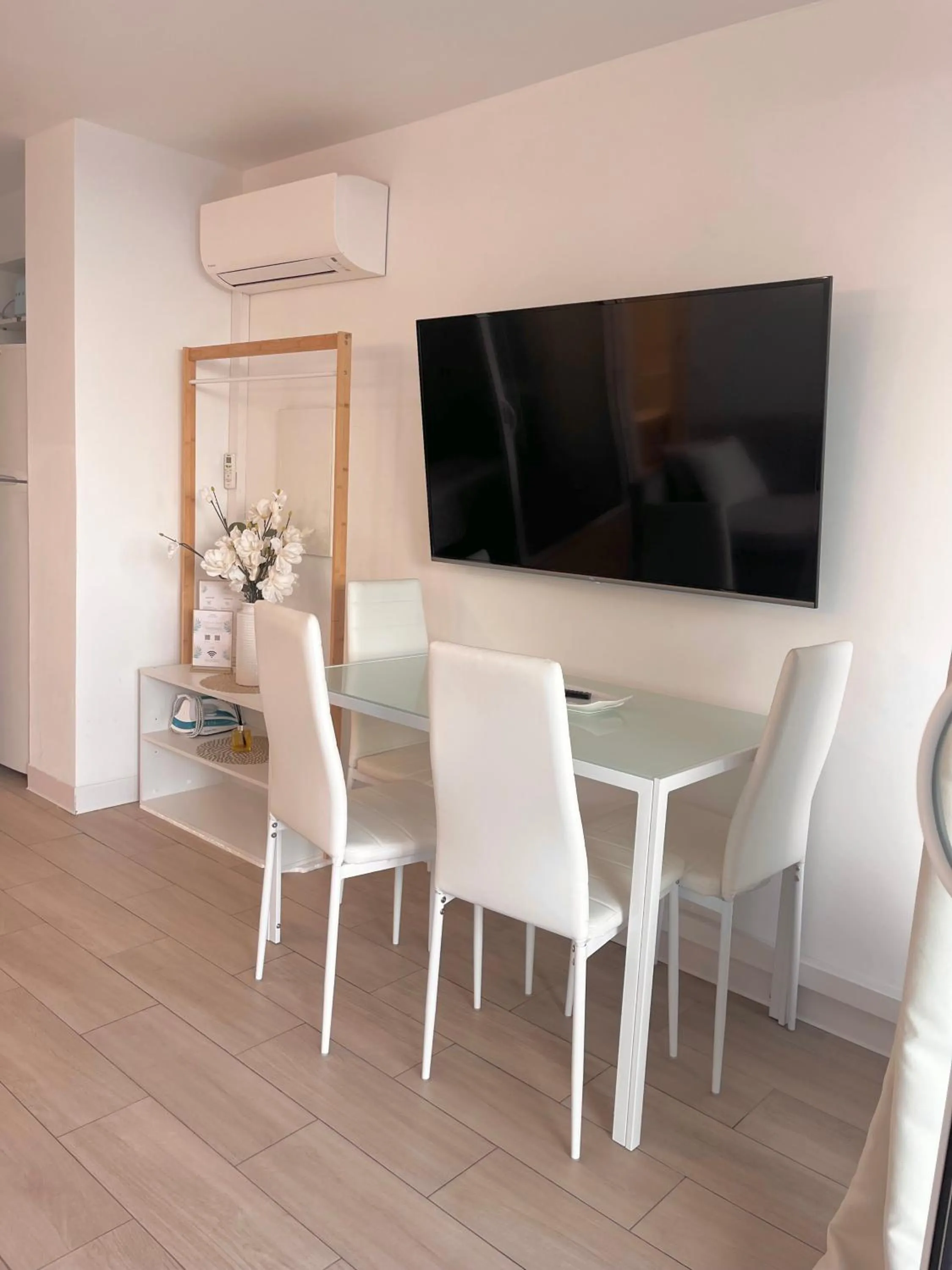 SARA RIVIERA Costa Plana