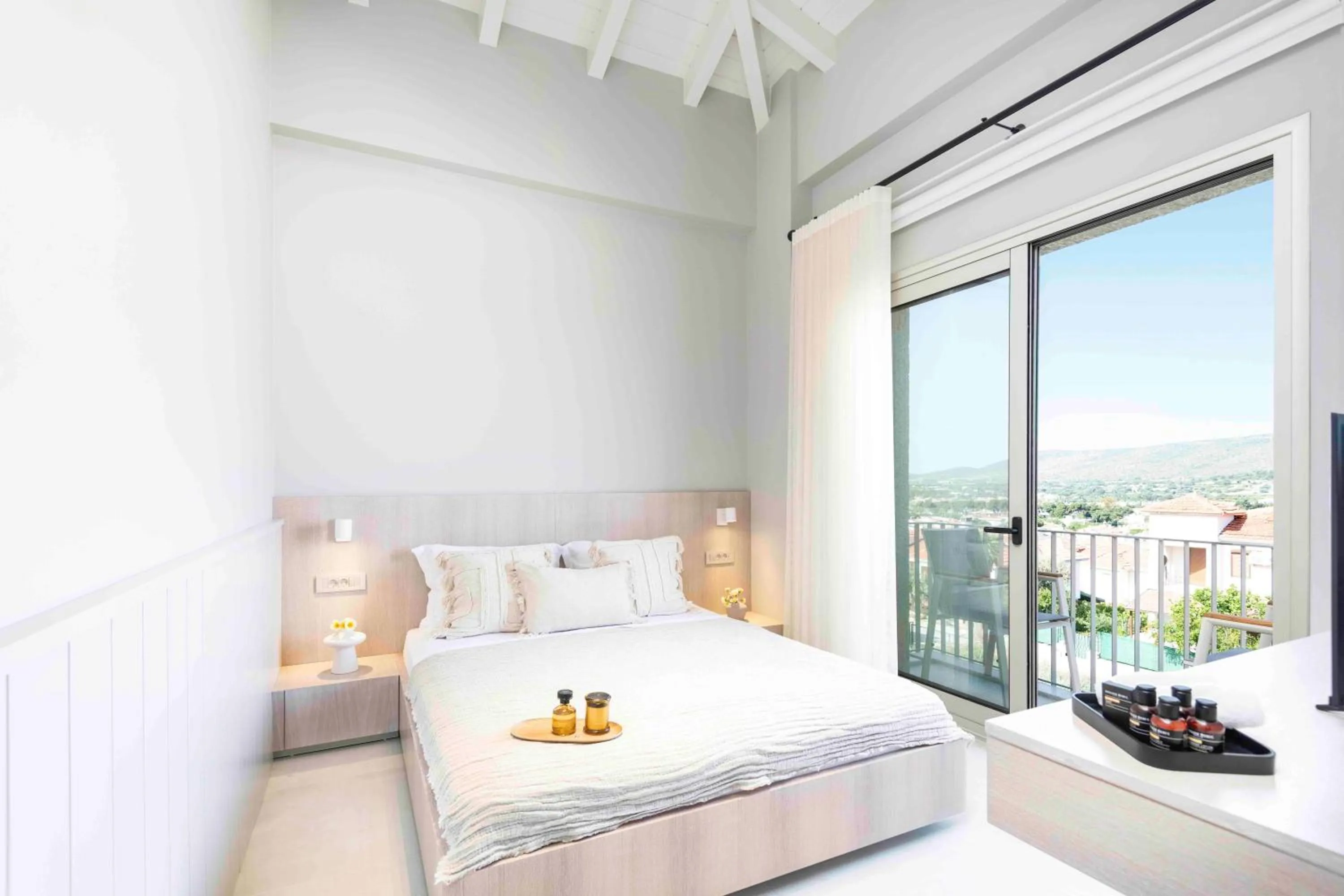 Photo of the whole room, Bed in Muse Alaçatı