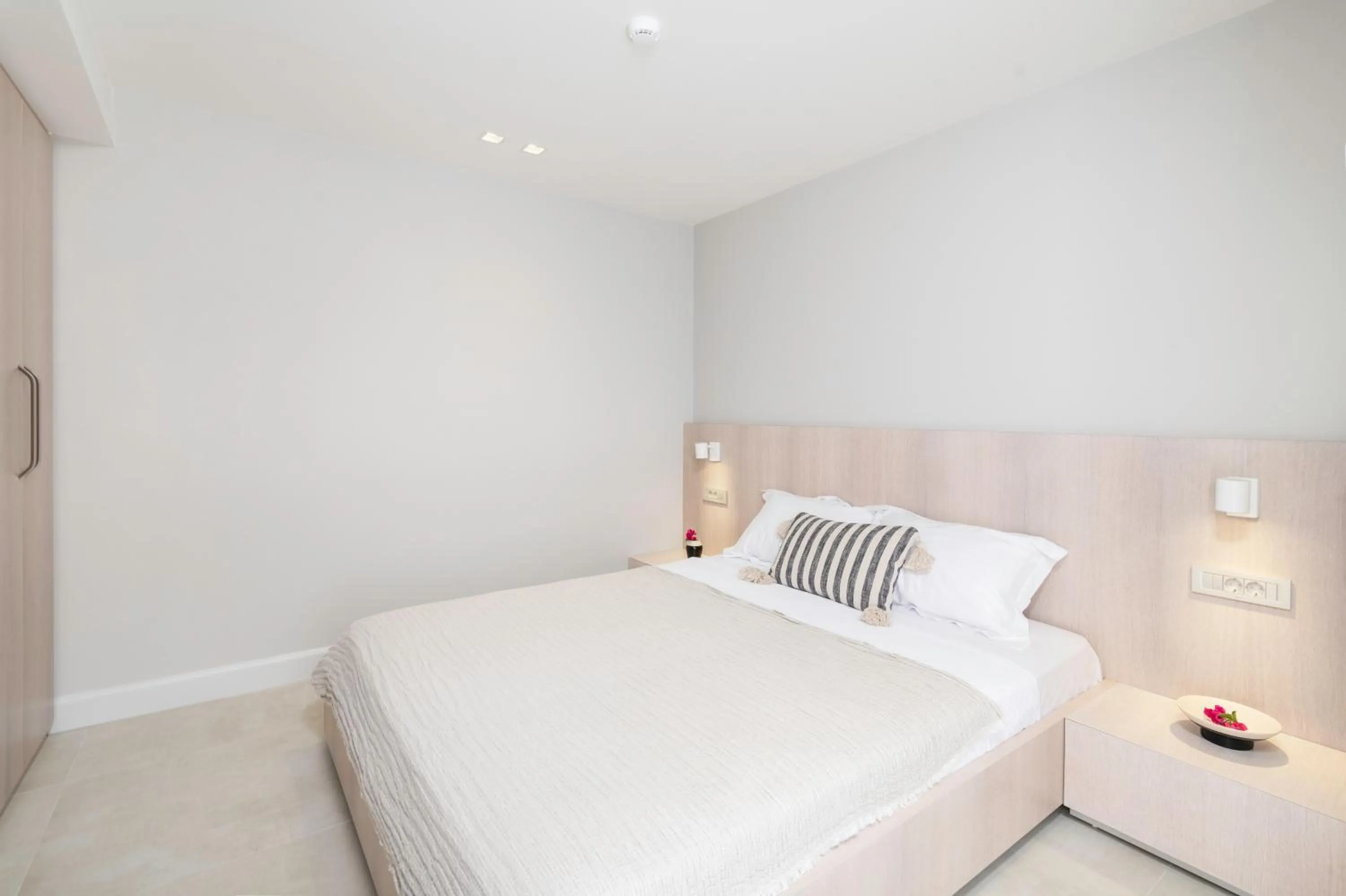 Photo of the whole room, Bed in Muse Alaçatı