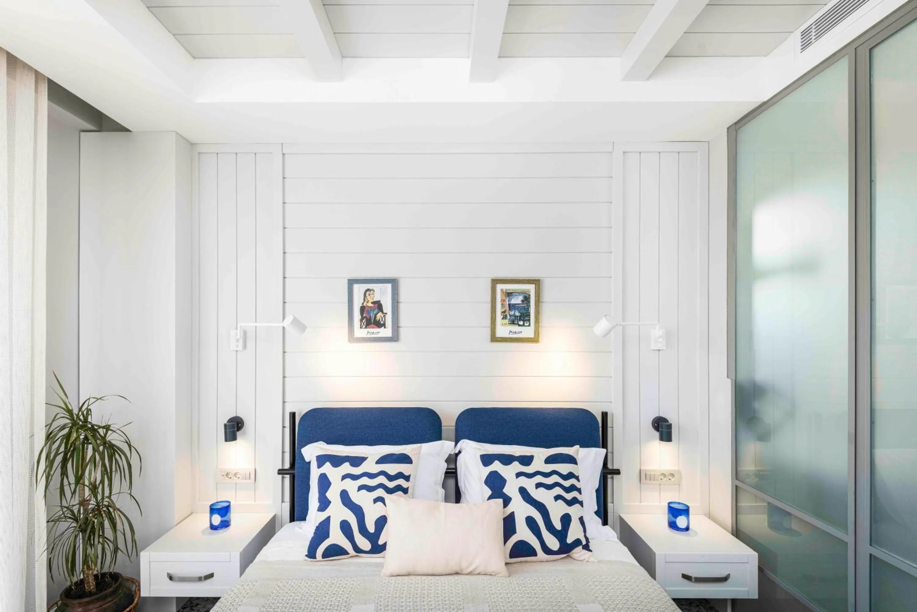 Photo of the whole room, Bed in Muse Alaçatı