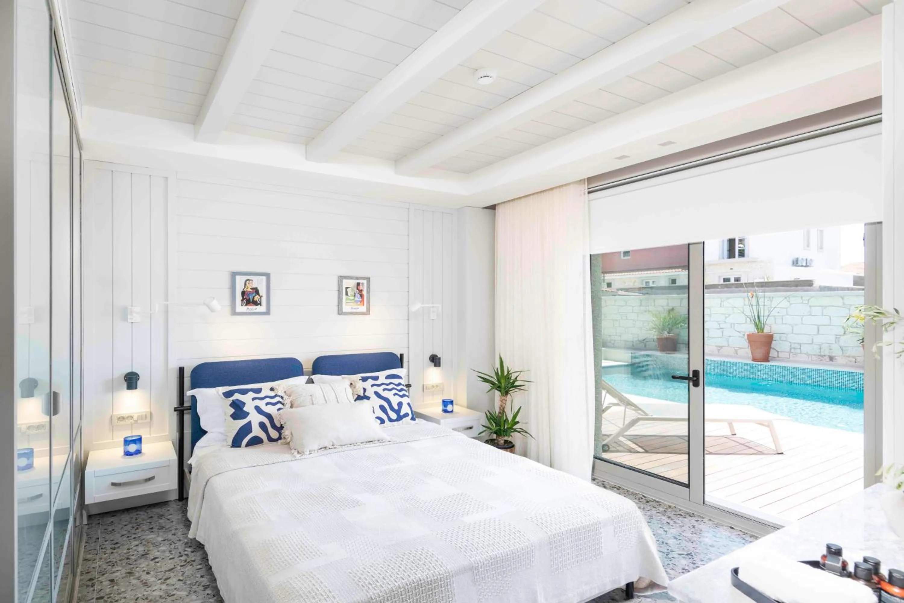 Photo of the whole room, Bed in Muse Alaçatı