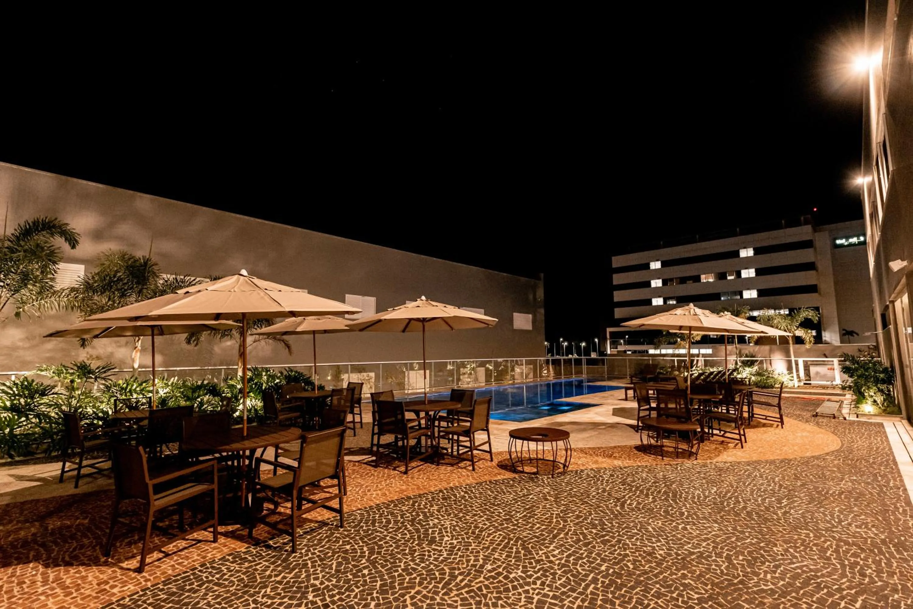 Swimming pool in Gaben Hotel