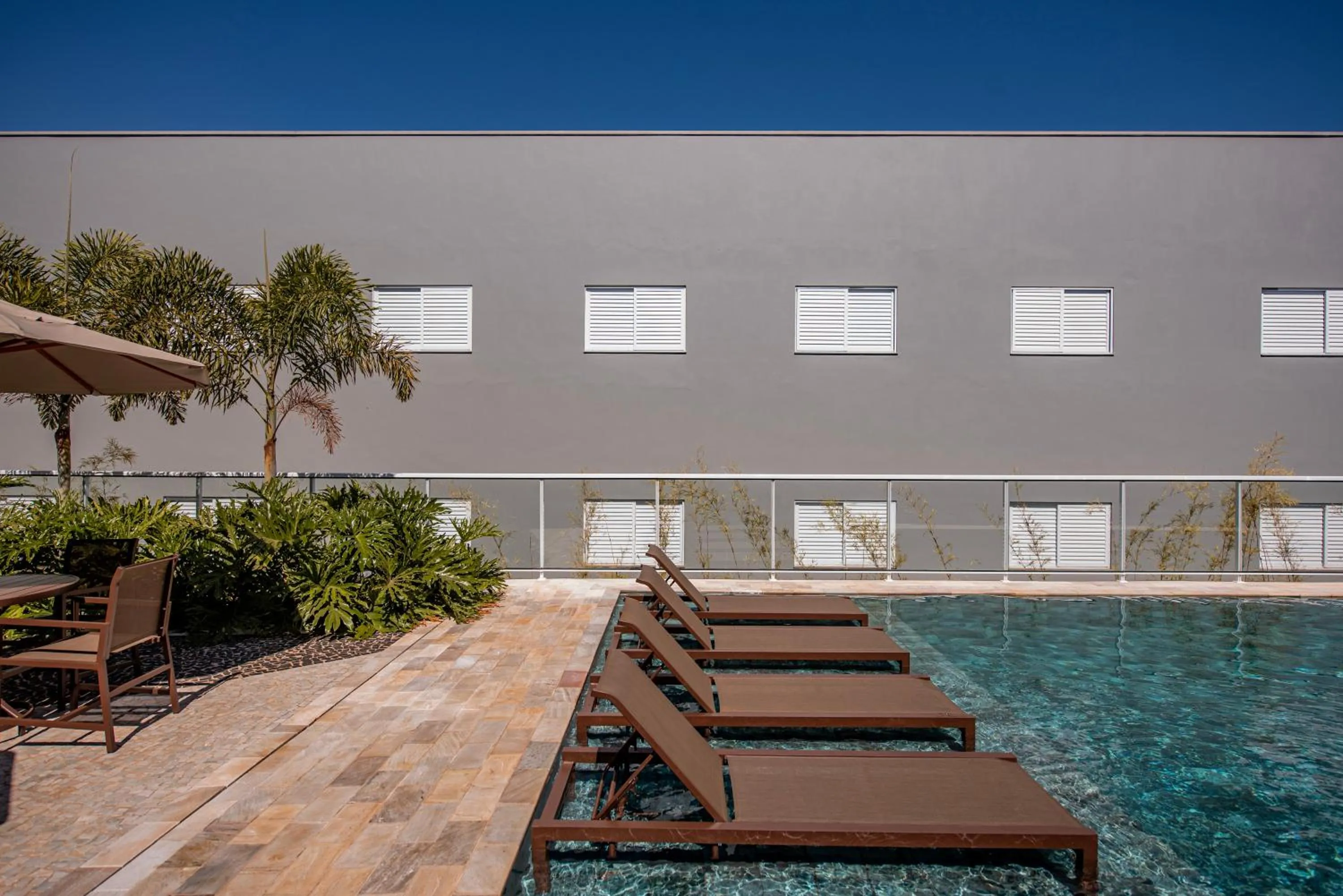 Swimming pool in Gaben Hotel