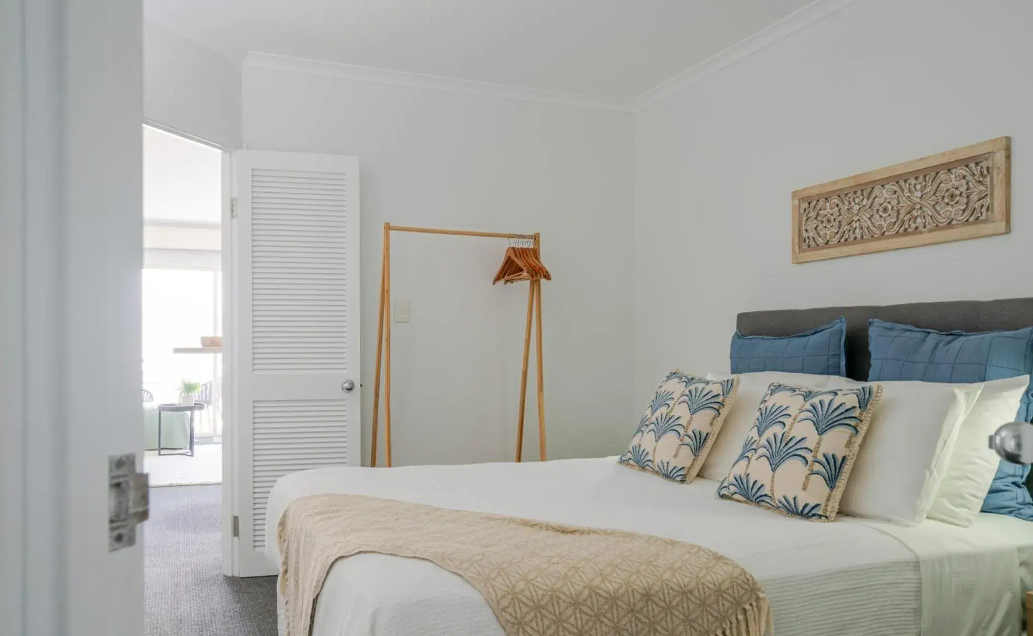 Inner City One Bedroom Apartment with Pool View 22 Inner City One Bedroom Apartment with Pool View 22