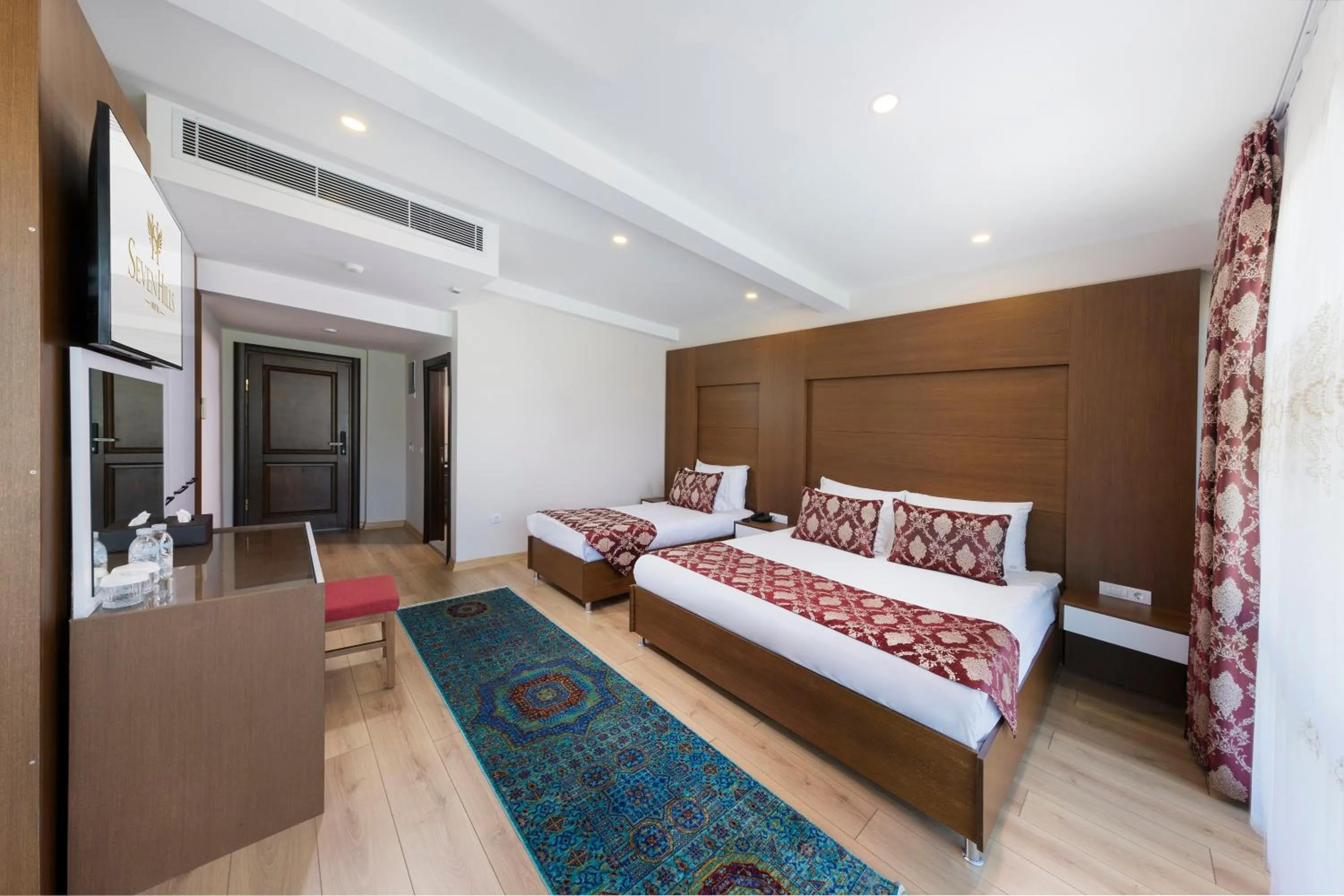 Photo of the whole room in Hotel Uyan-Special Category