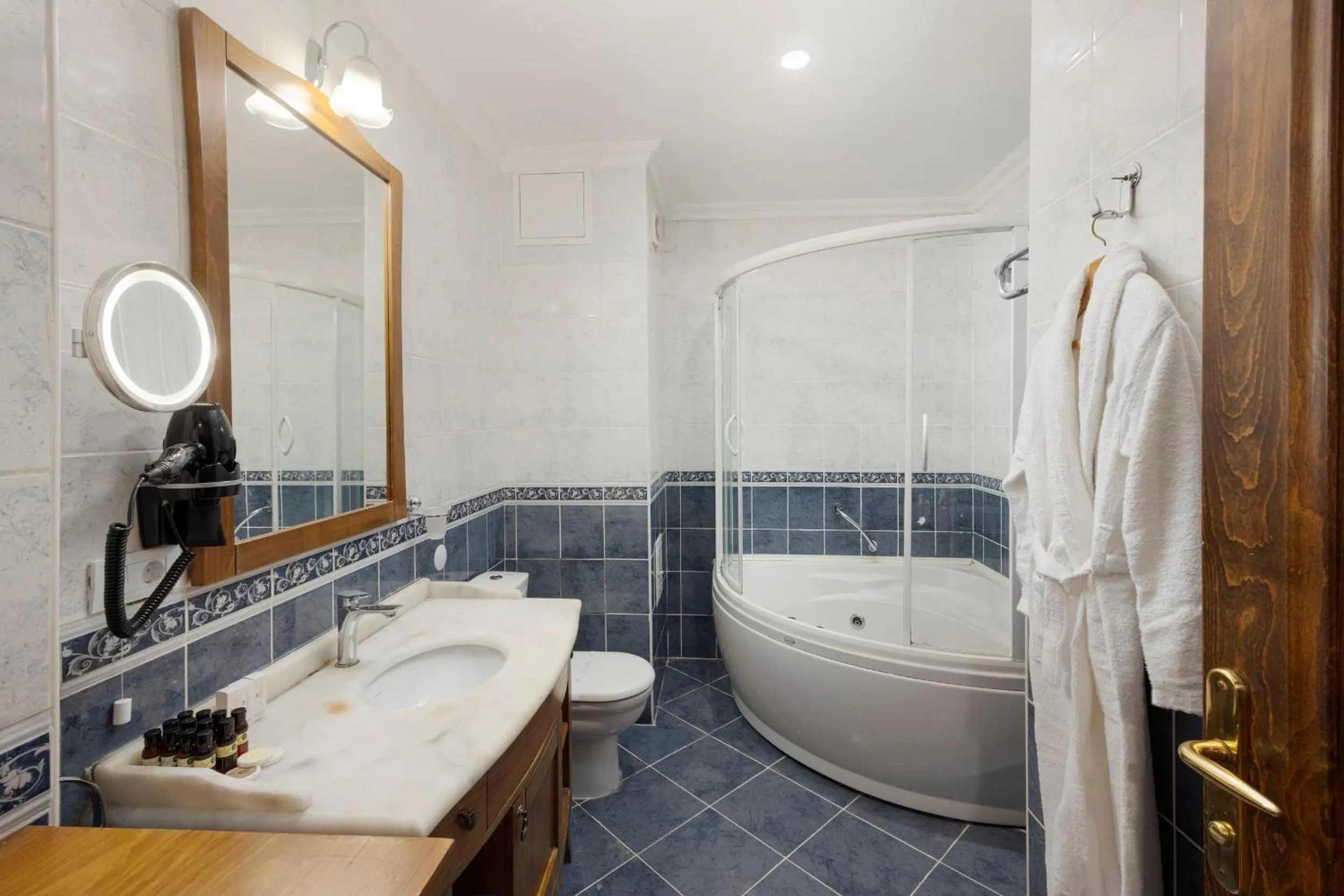 Shower in Hotel Uyan-Special Category