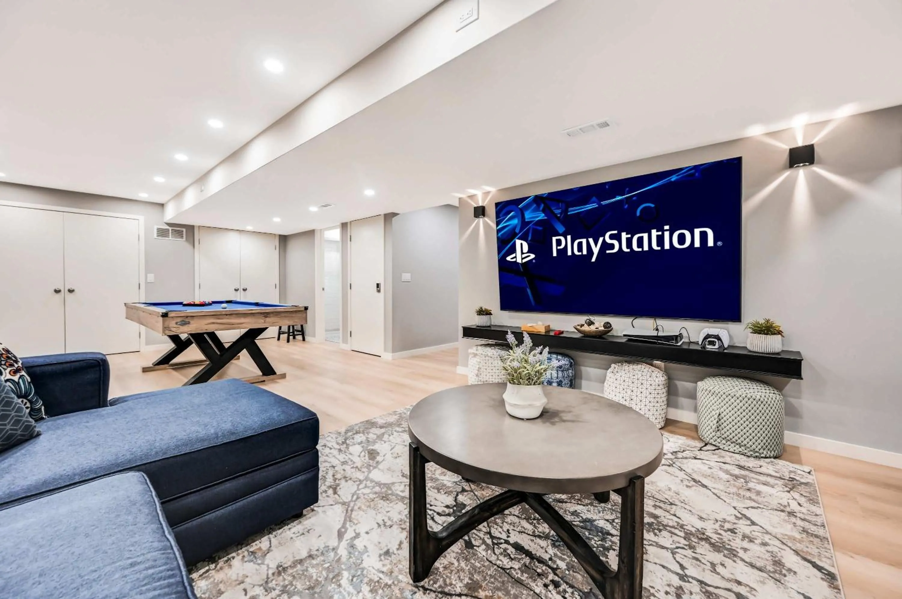 Modern 5BR, Kid-Friendly Home In Poconos with Pool Table