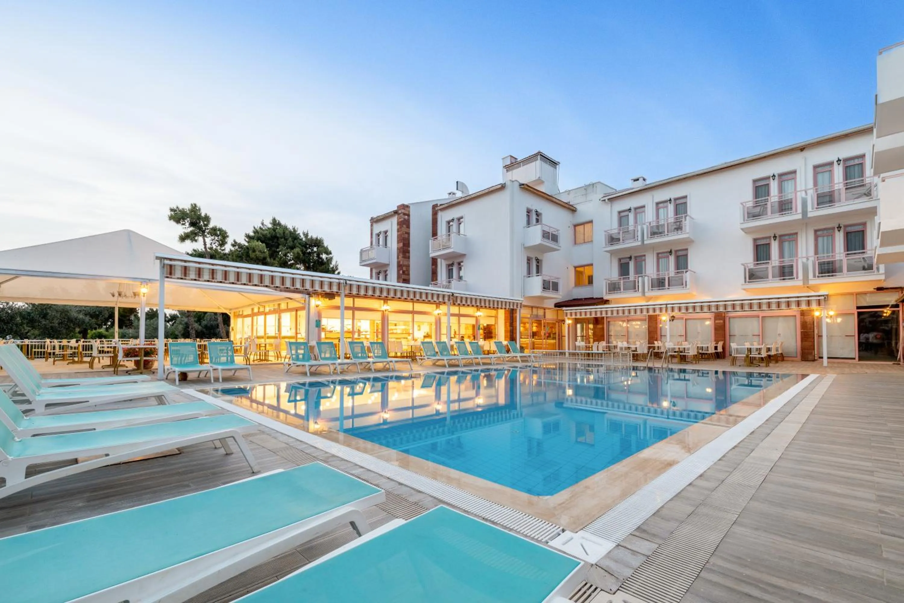 Property building in Hanedan Beach Hotel