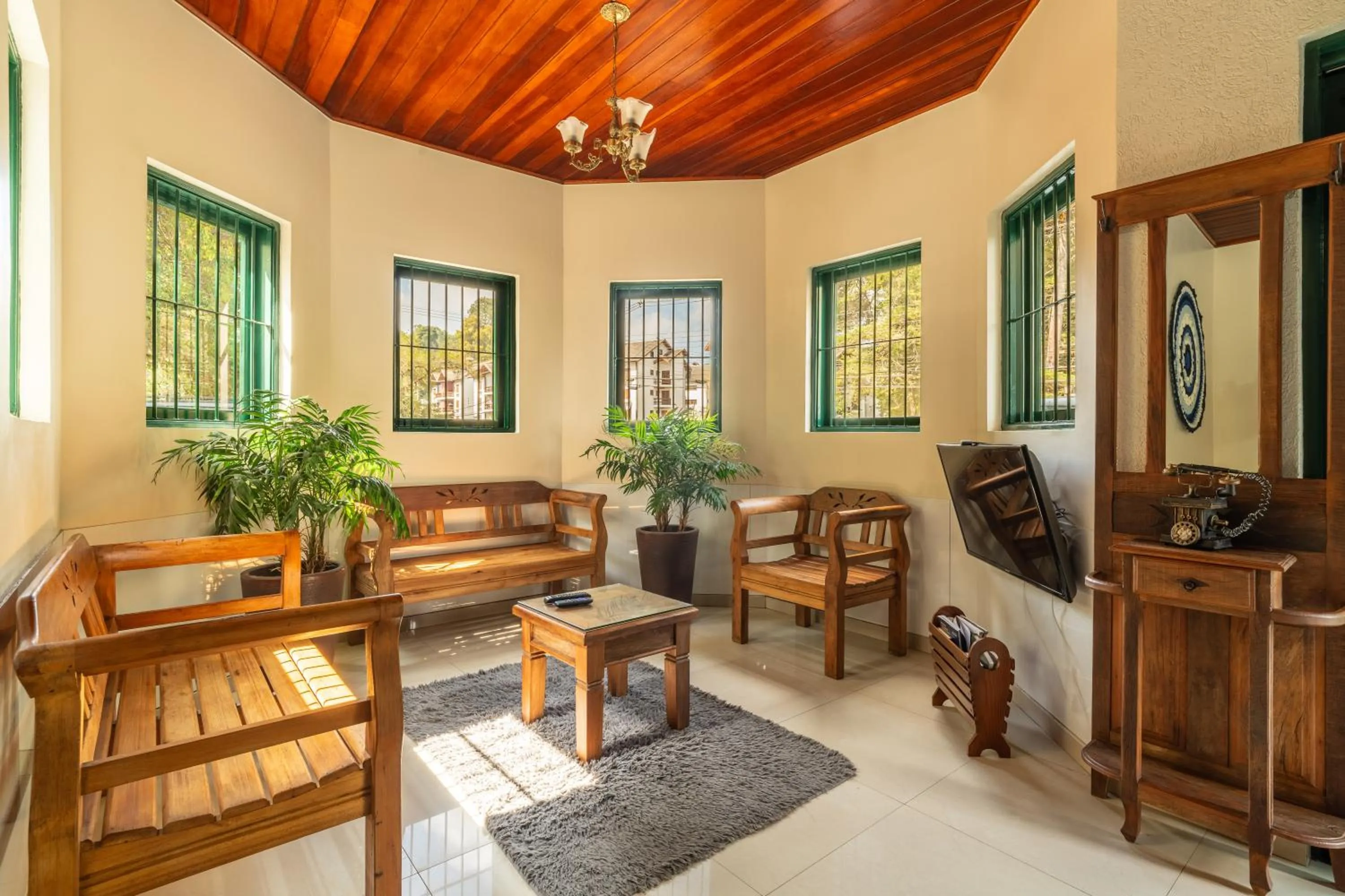 Lobby or reception in Castelo Piazzale by Concavus