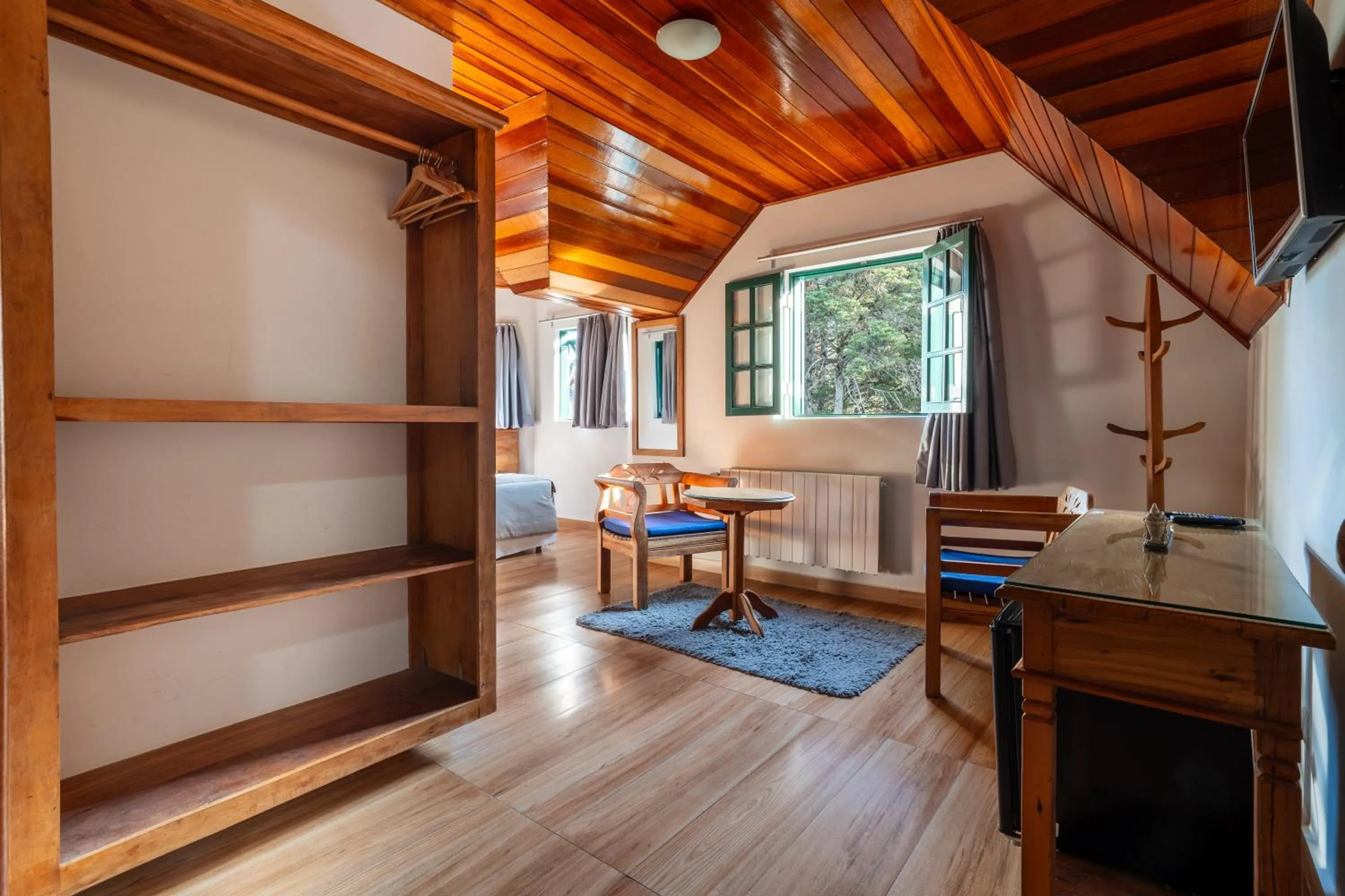 Living room in Castelo Piazzale by Concavus