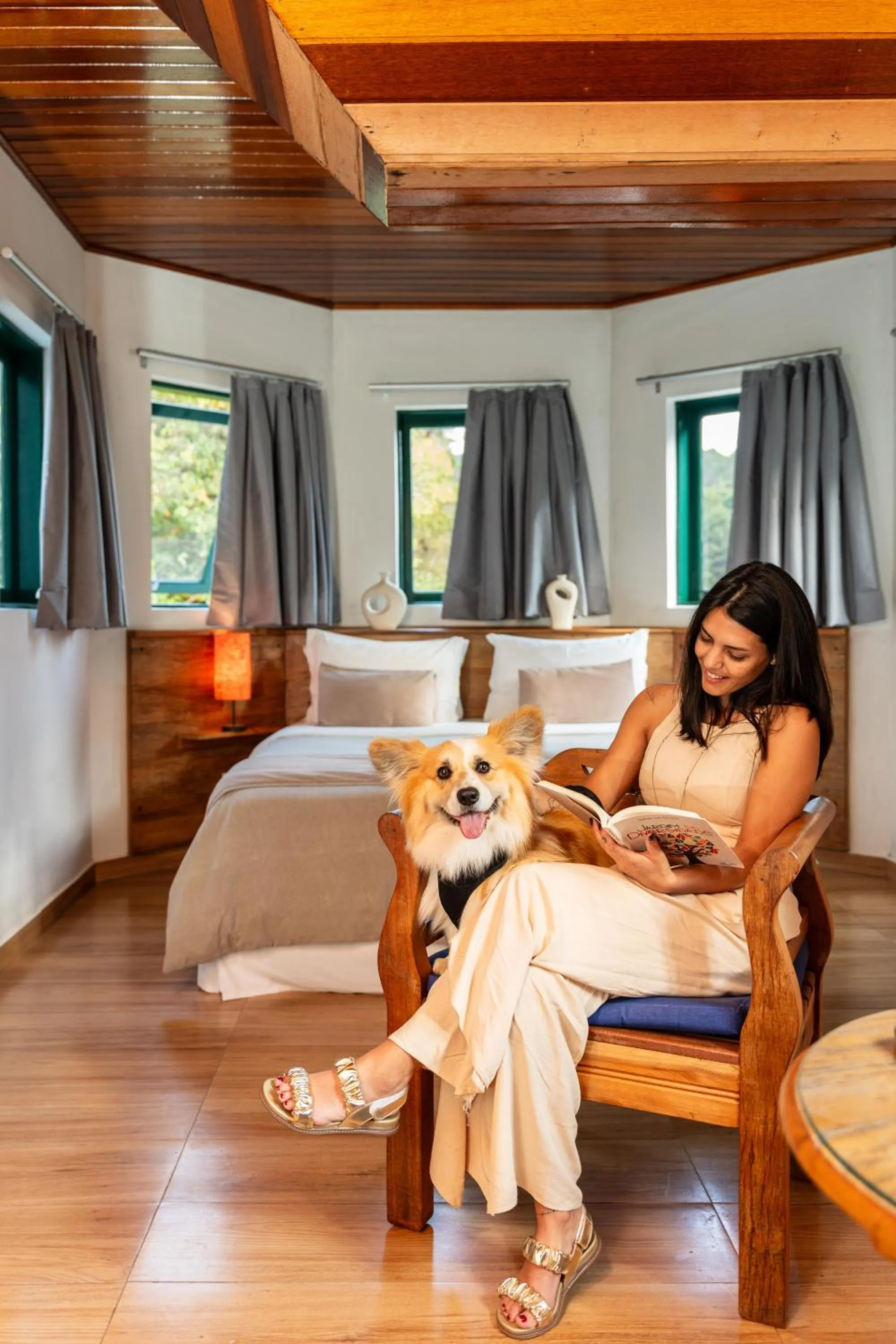 Pets in Castelo Piazzale by Concavus