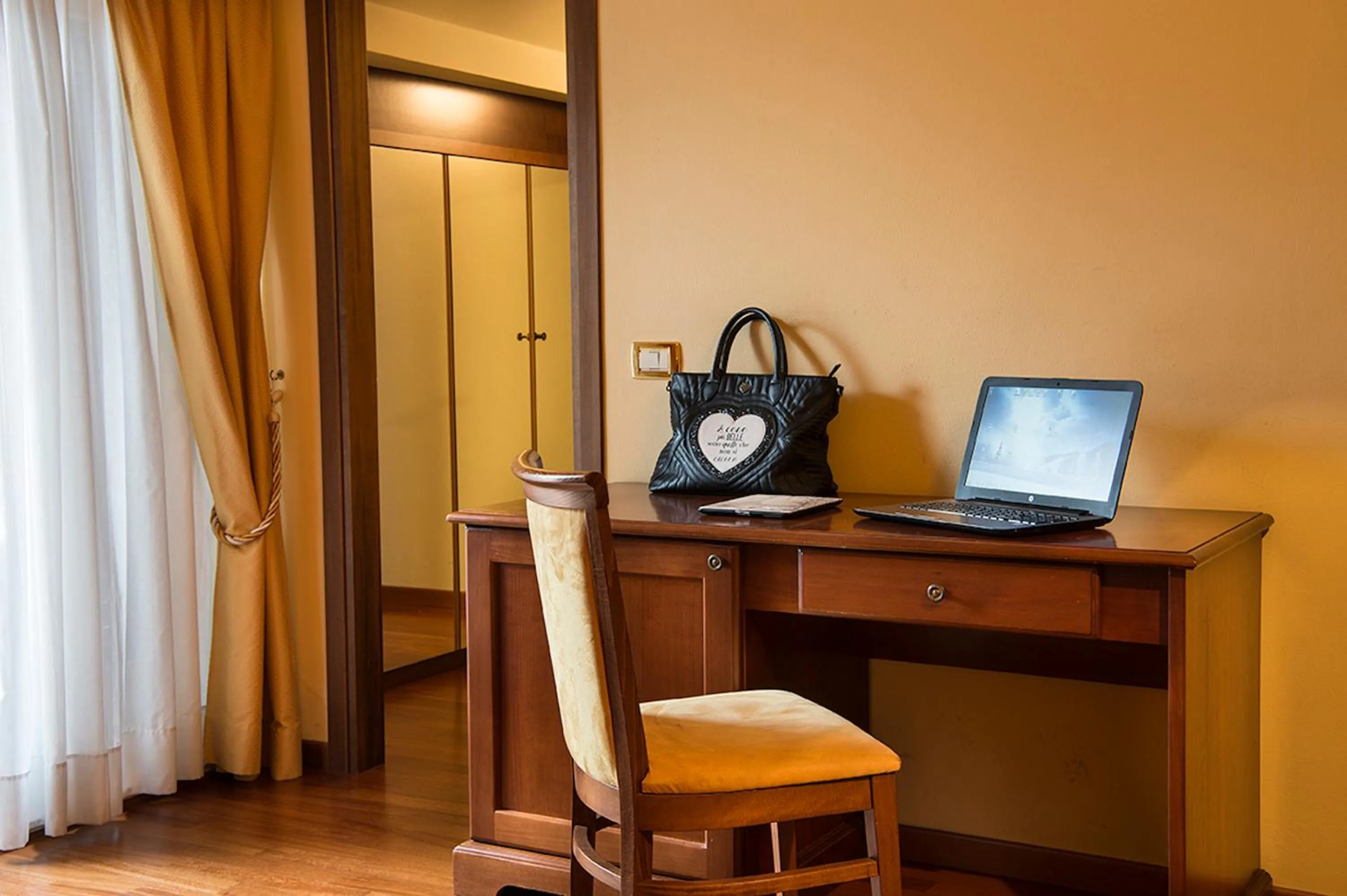 Photo of the whole room in Centro Paolo VI