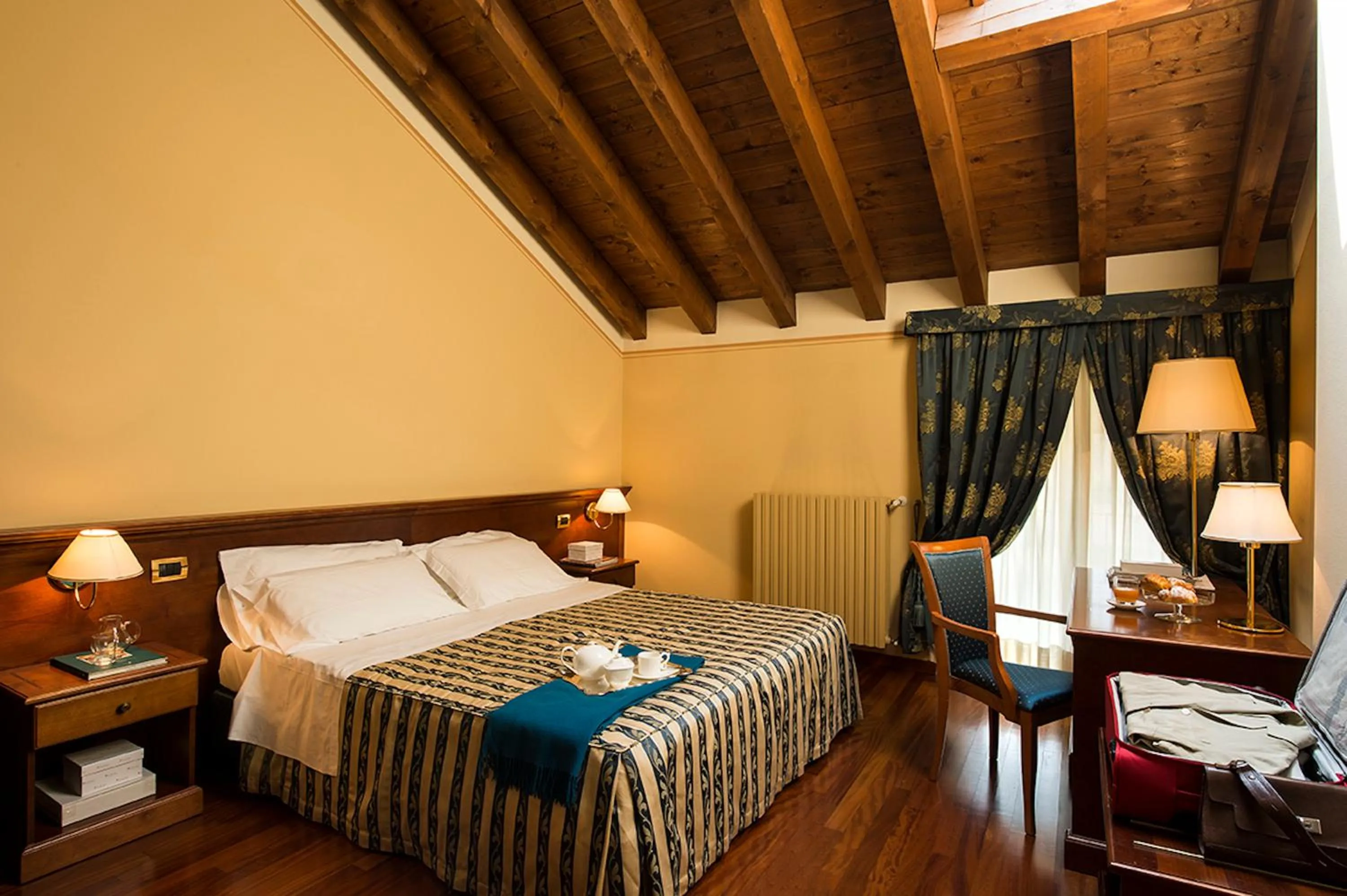 Photo of the whole room, Bed in Centro Paolo VI