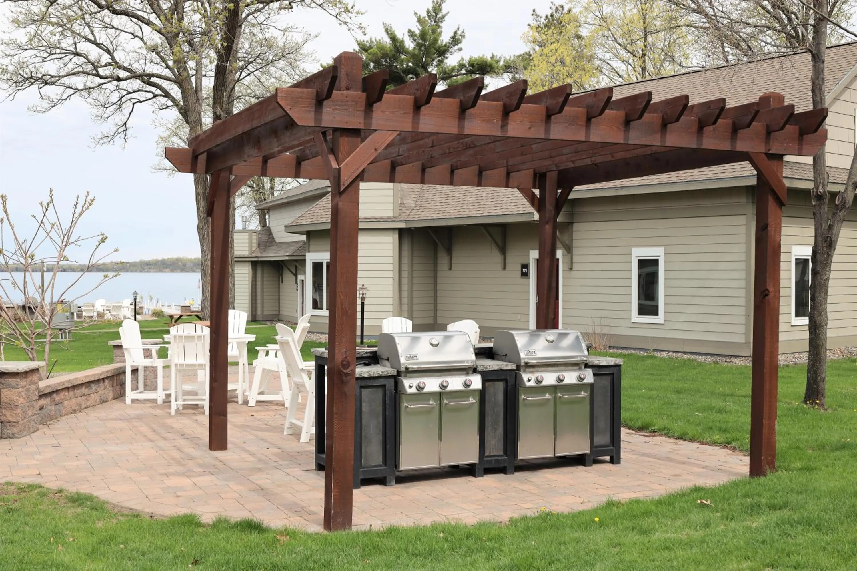 BBQ facilities in Bay Colony 766 - lower