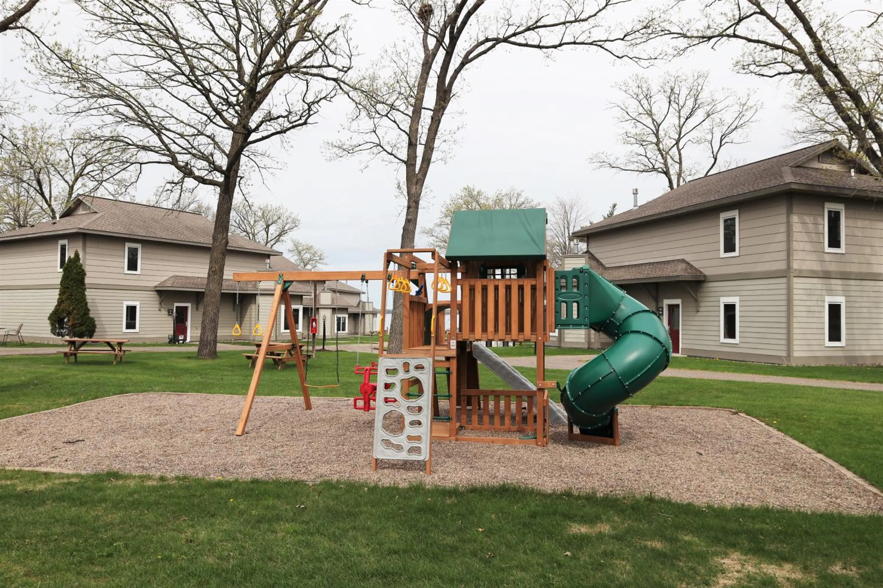 Children play ground in Bay Colony 766 - lower