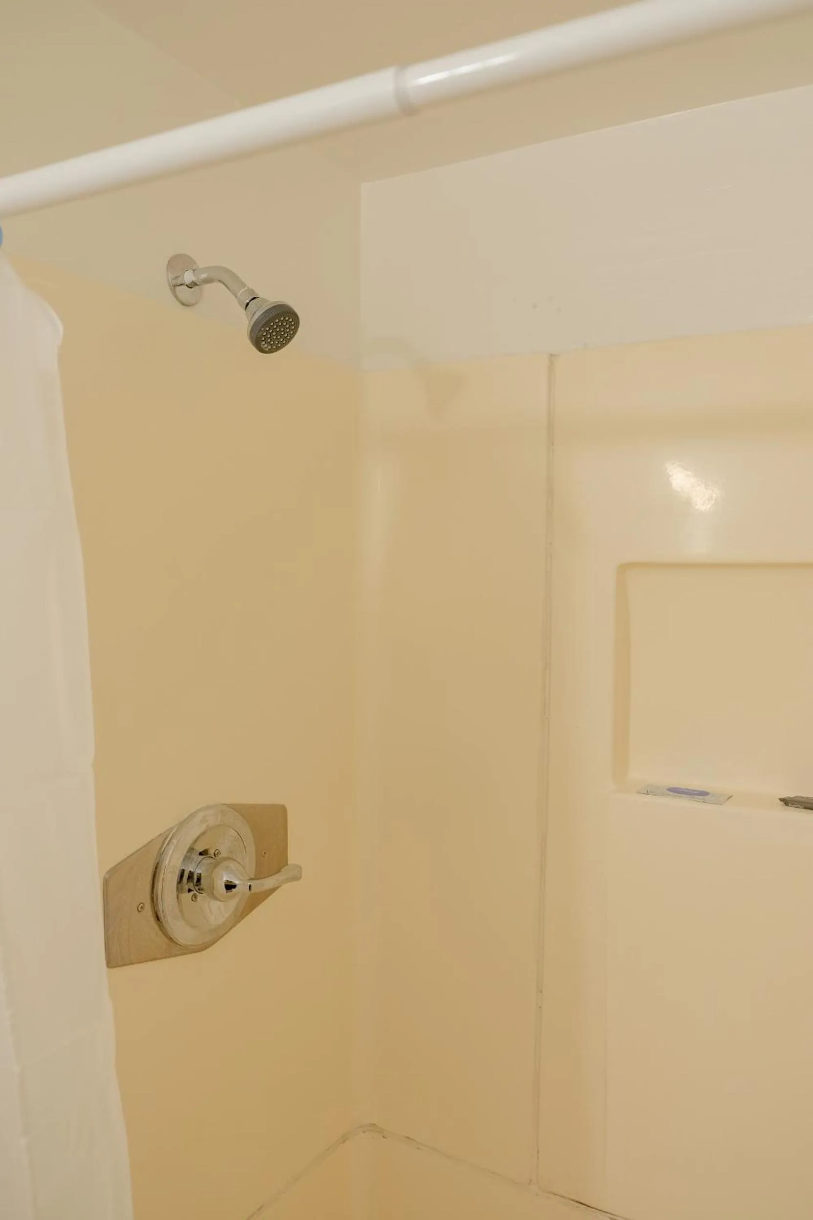 Shower in Sherwood Arms Motel