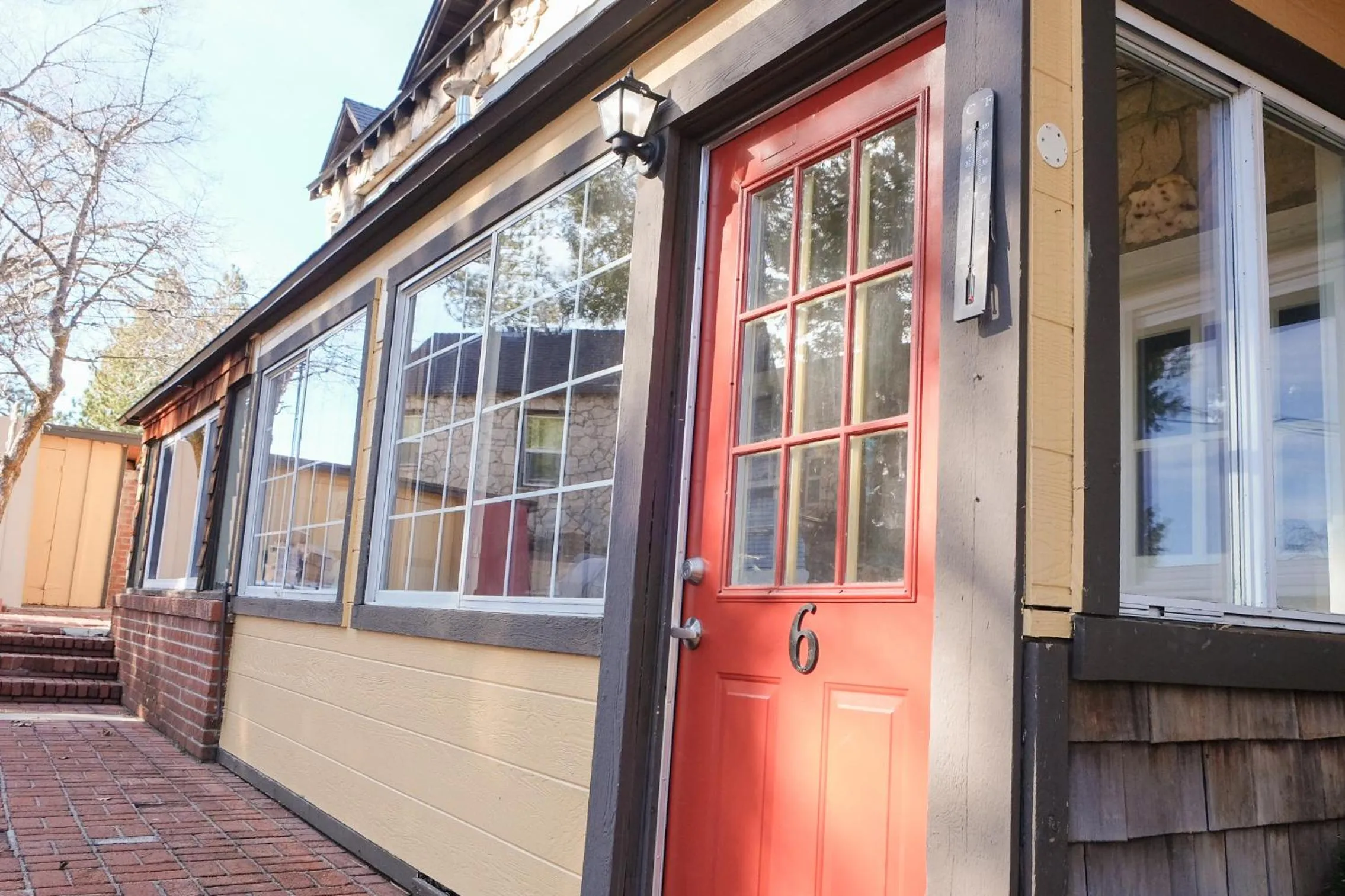 Property building in Sherwood Arms Motel
