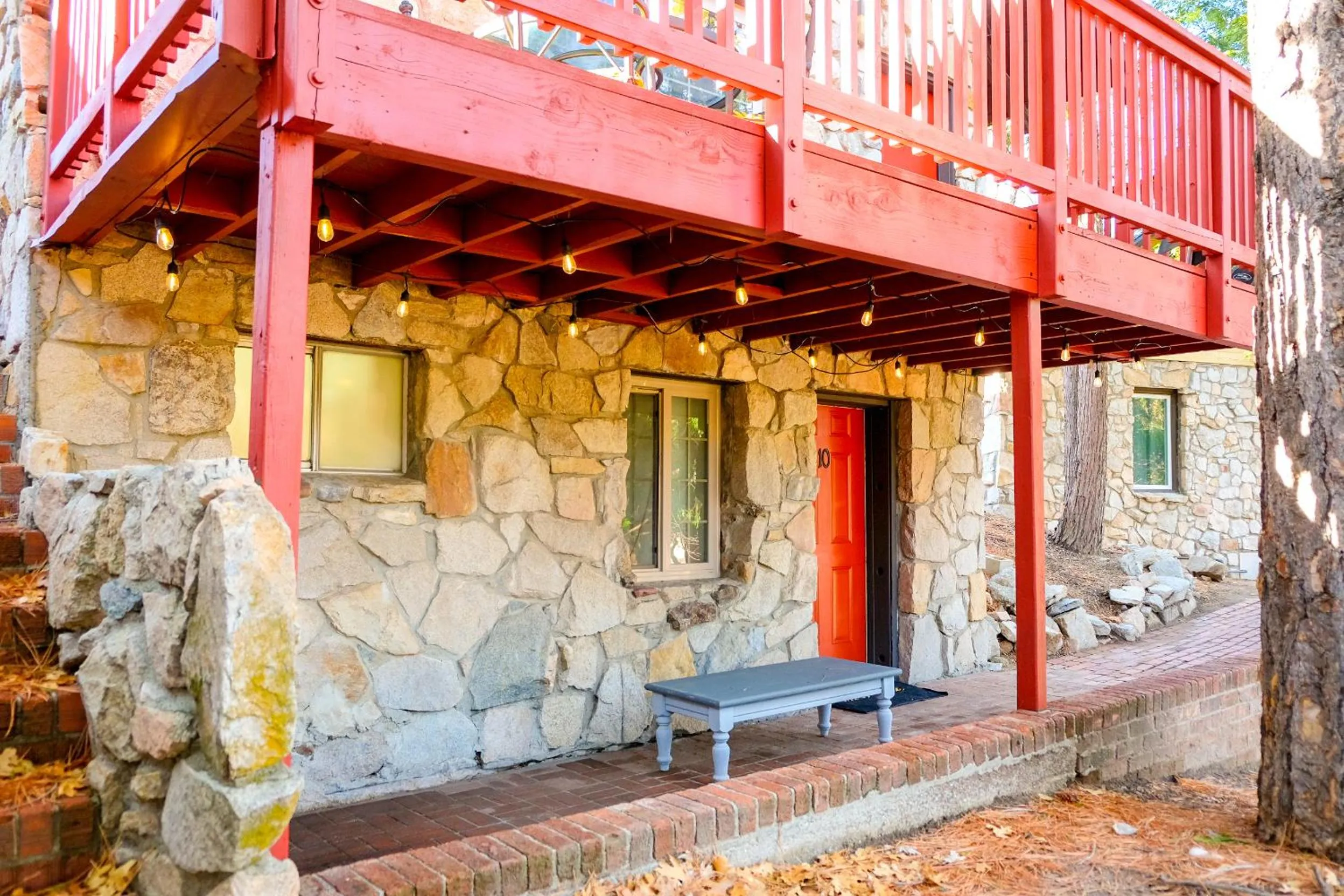 Property building in Sherwood Arms Motel