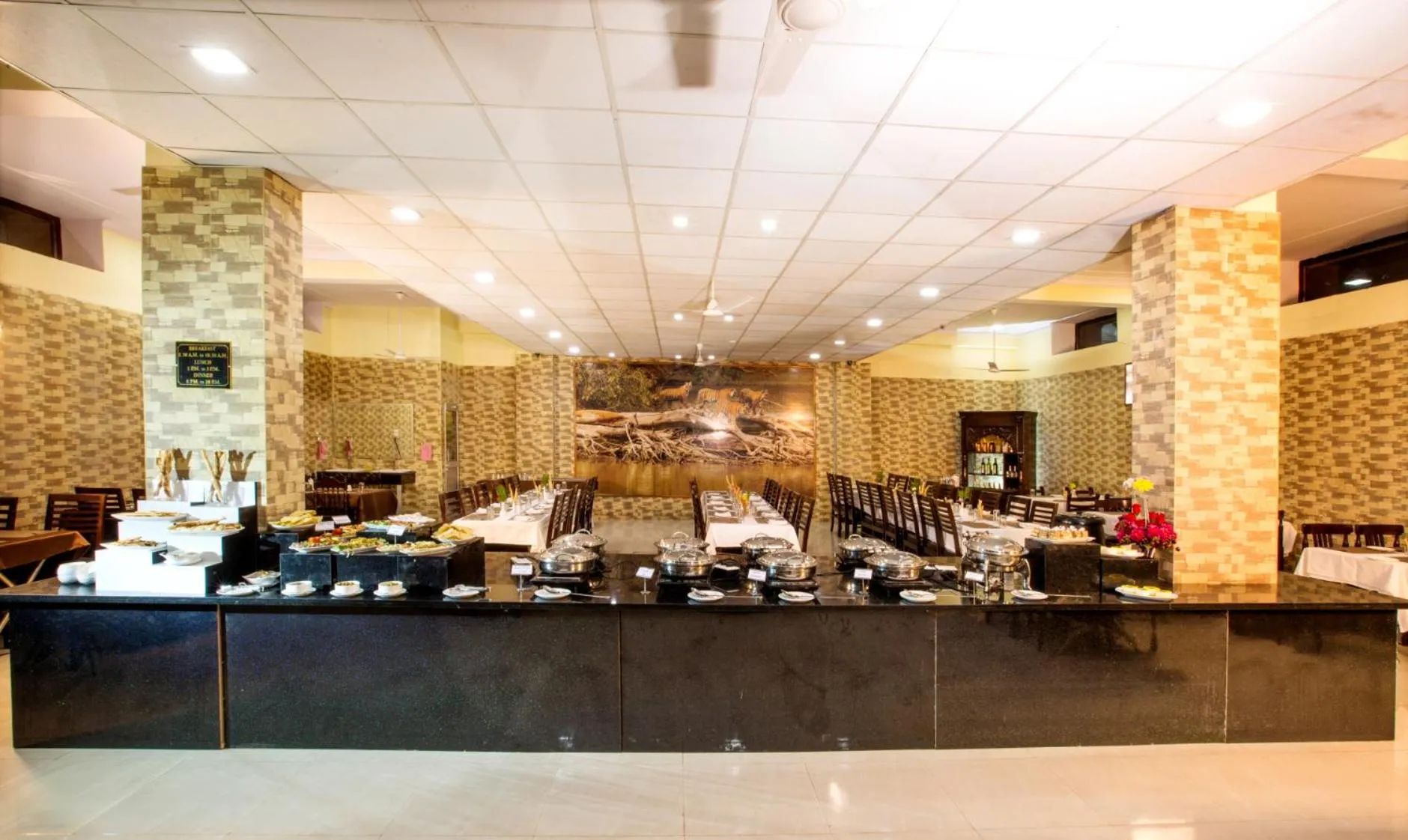 Restaurant/places to eat in Ranthambhore National Resort