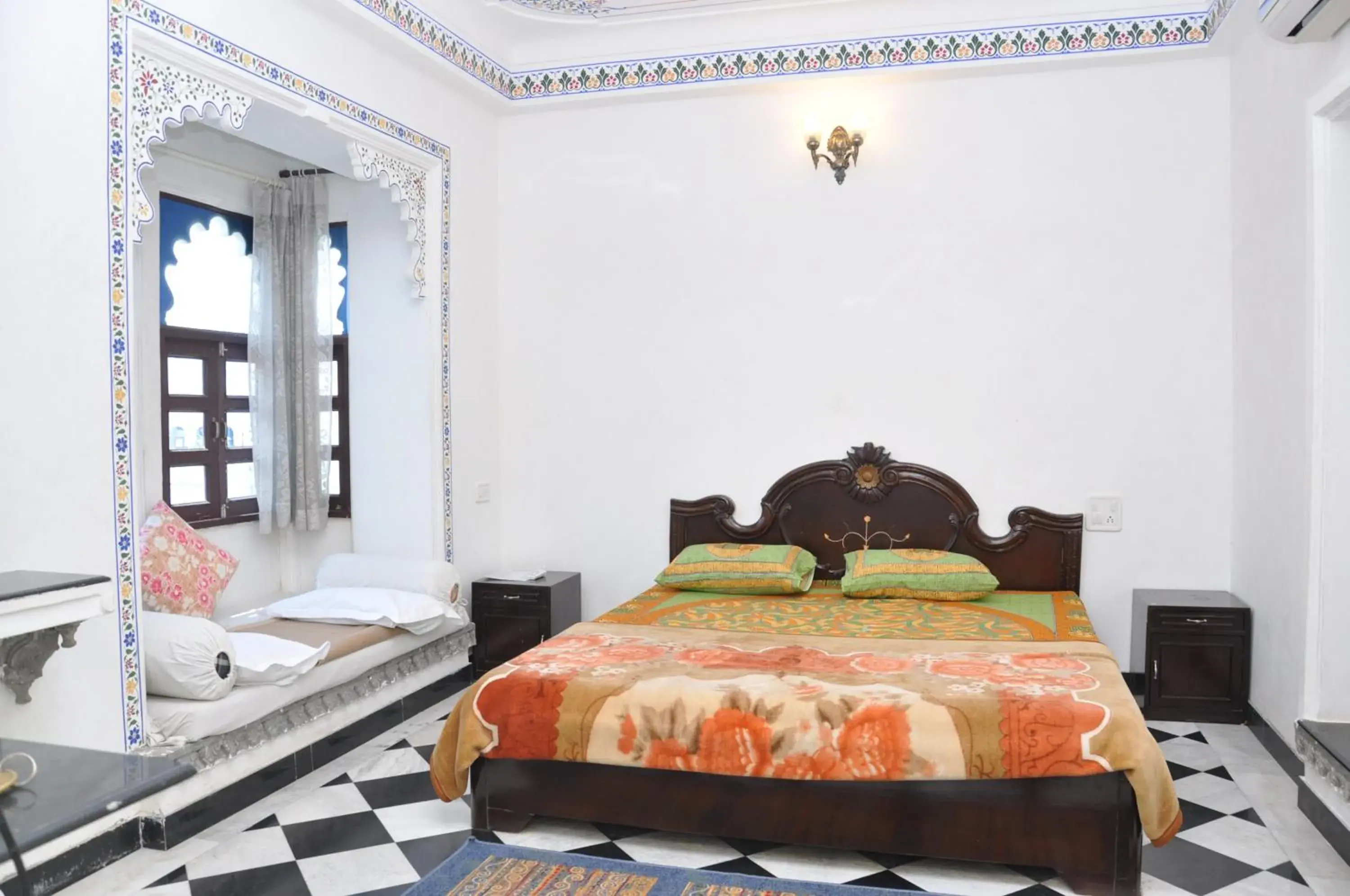 Floor plan, Bed in Hotel Gangaur Palace Floor plan, Bed in Hotel Gangaur Palace