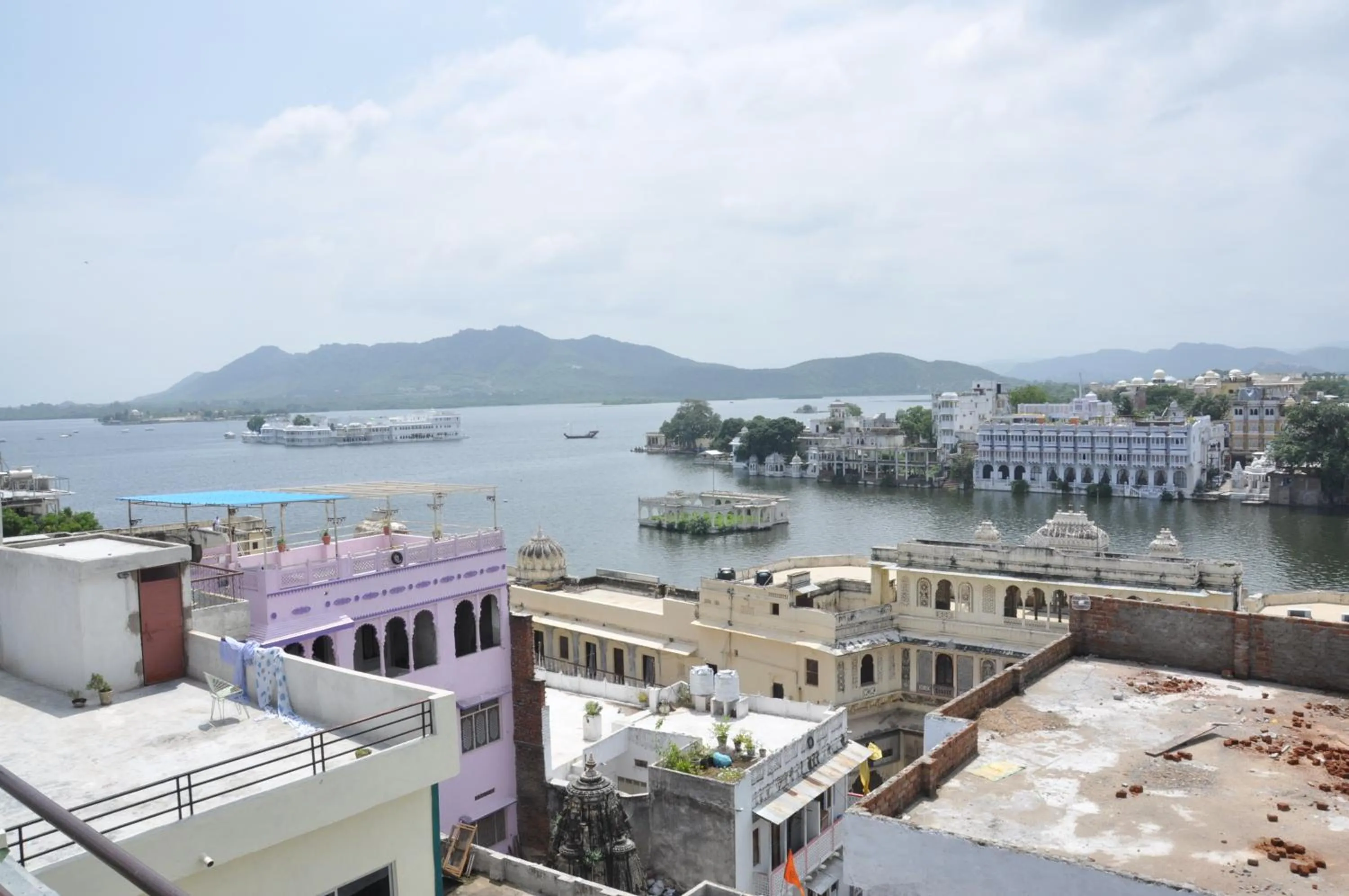 Hotel Gangaur Palace