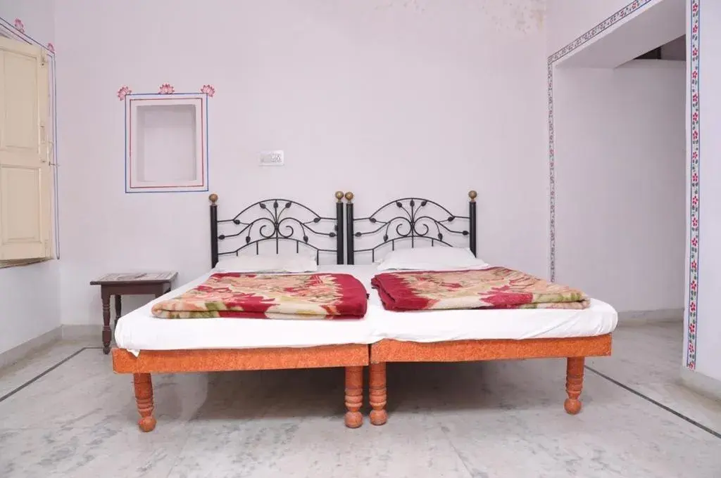 Photo of the whole room, Bed in Hotel Gangaur Palace Photo of the whole room, Bed in Hotel Gangaur Palace