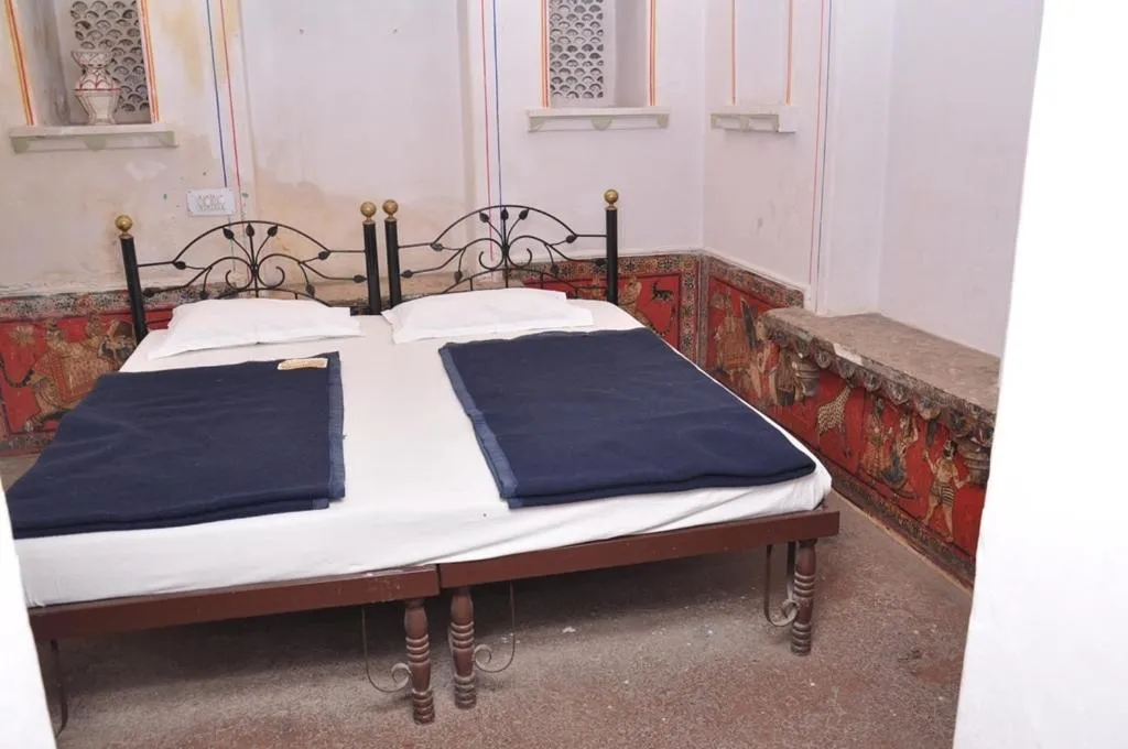 Photo of the whole room, Bed in Hotel Gangaur Palace