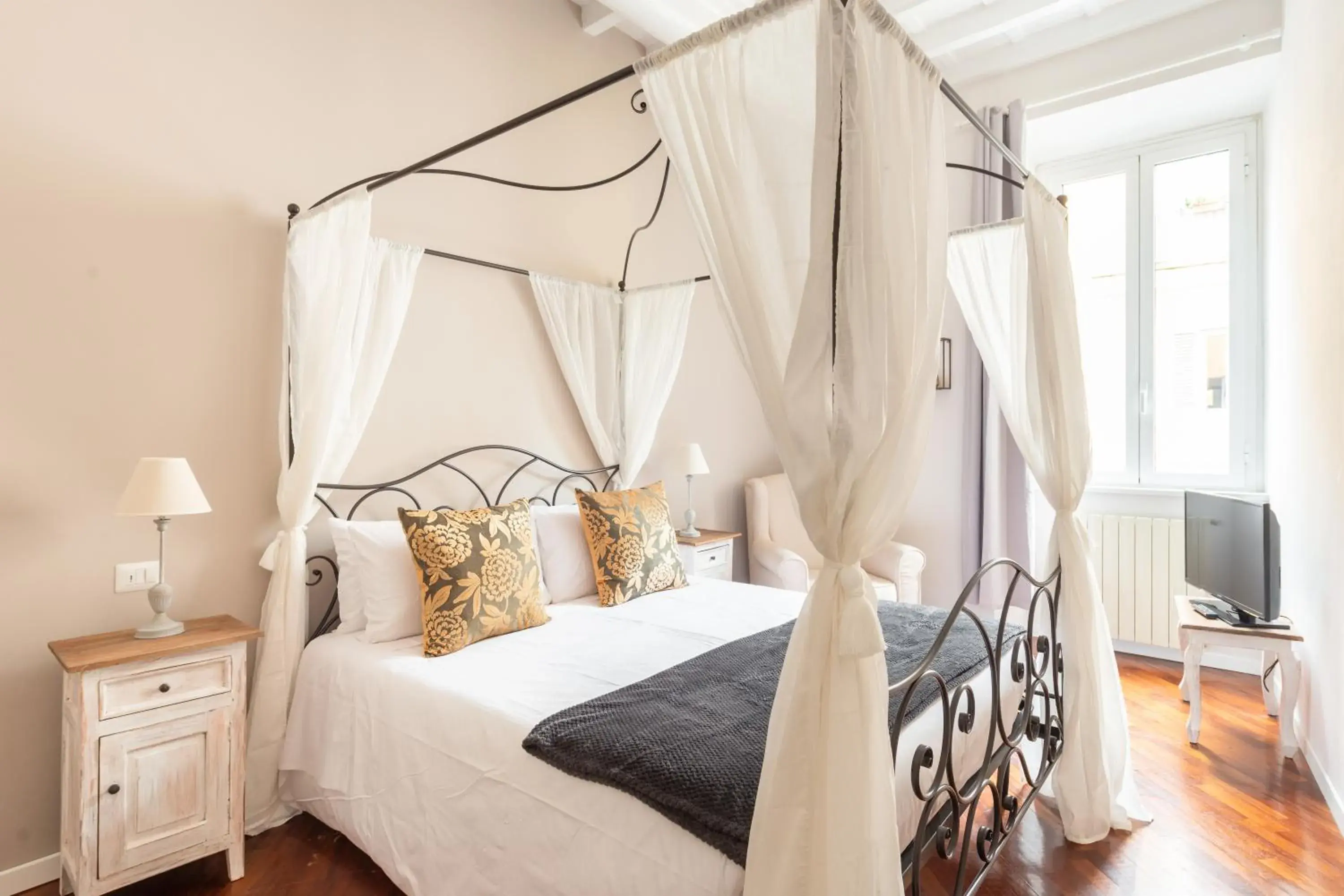 SuityRHome RioneMonti56 SuityRHome RioneMonti56
