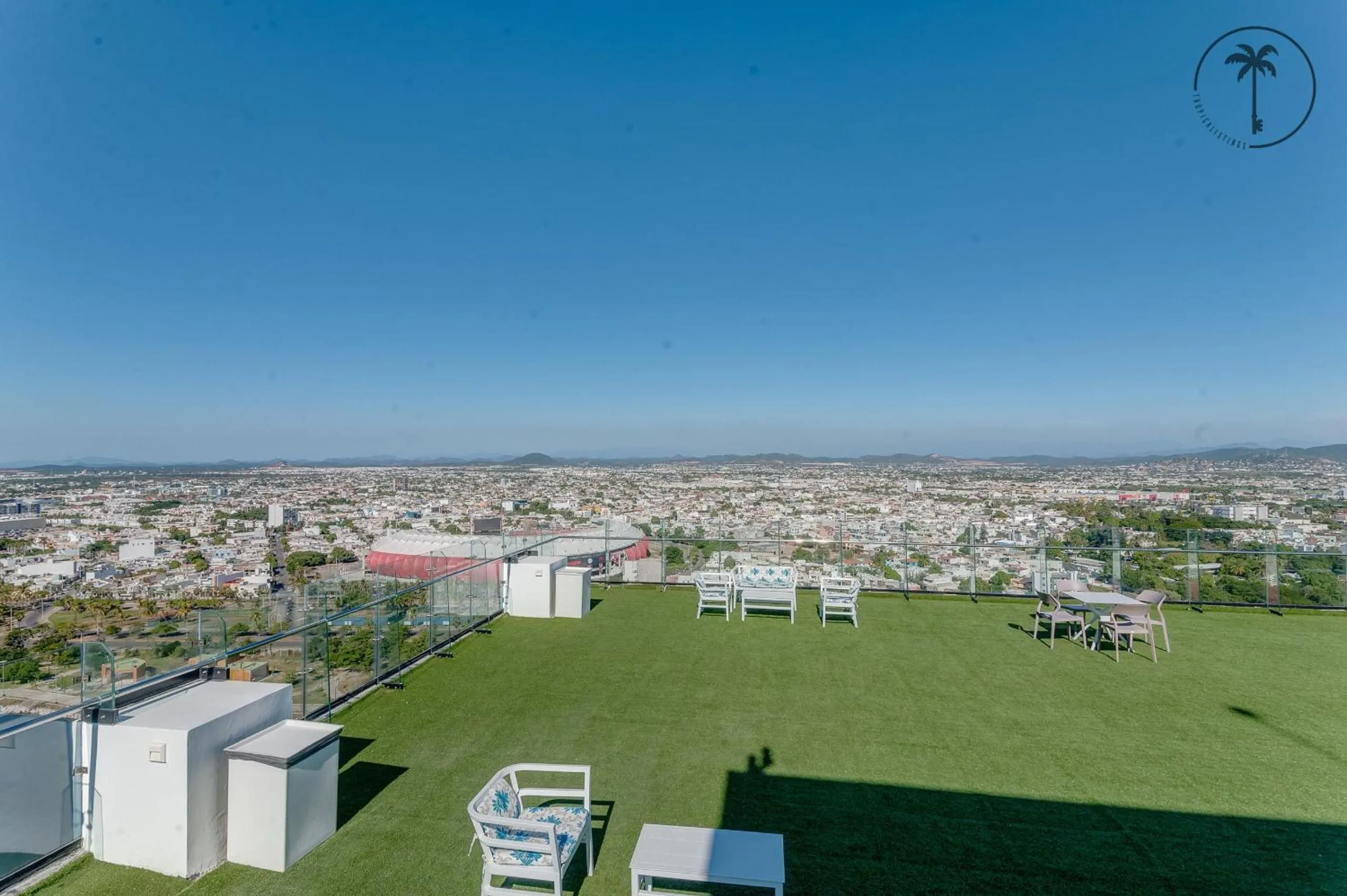 Balcony/Terrace in Moderno condominio con vista al mar!