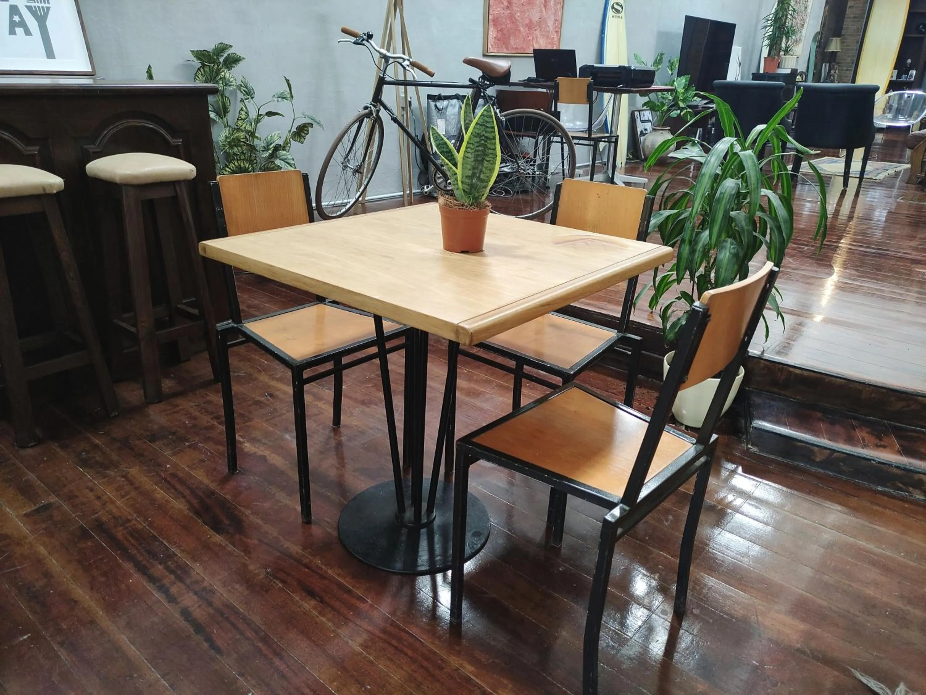 Lounge or bar in Caruma Surf Hostel