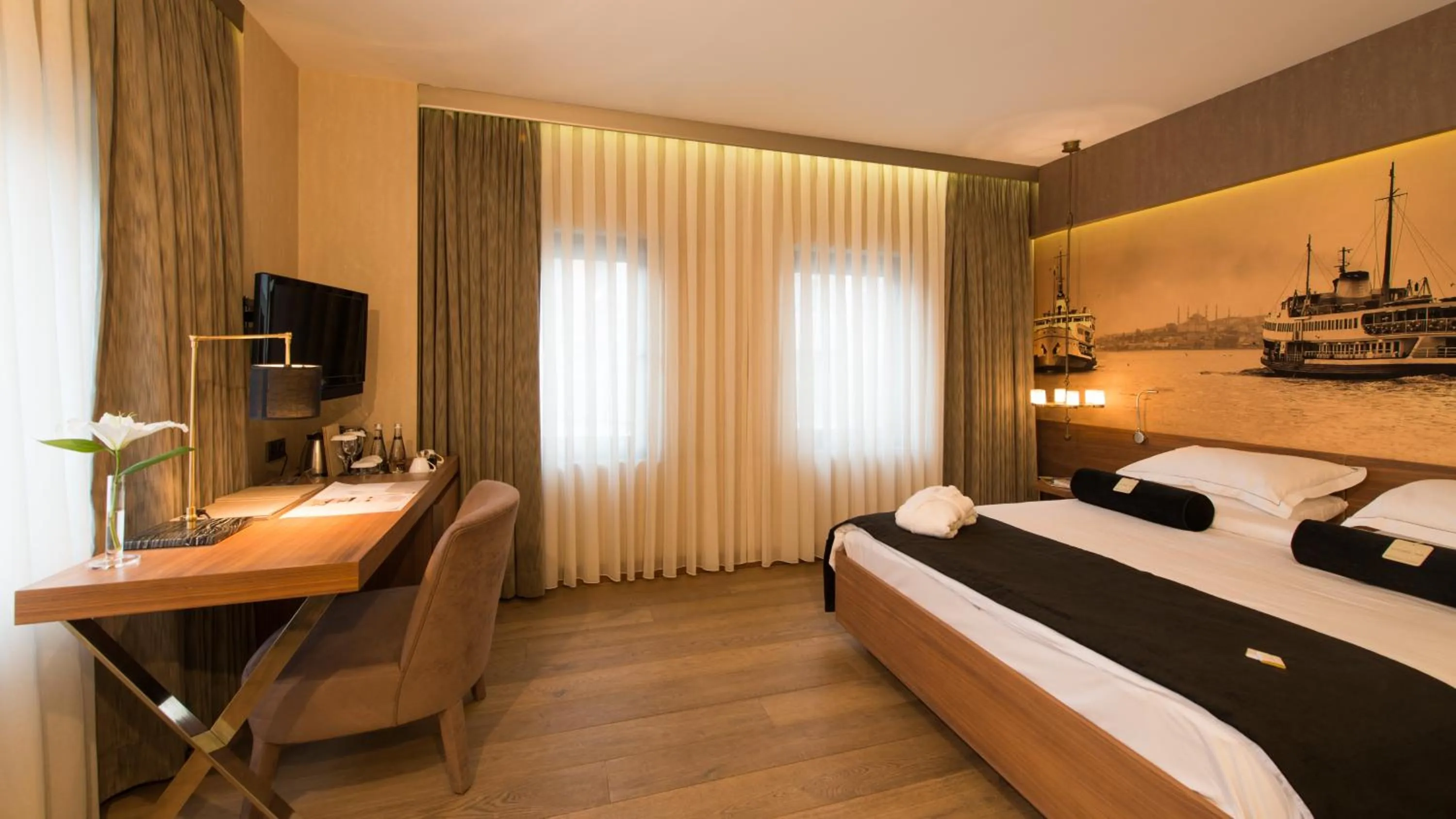 Bed in Hotel Saint Sophia