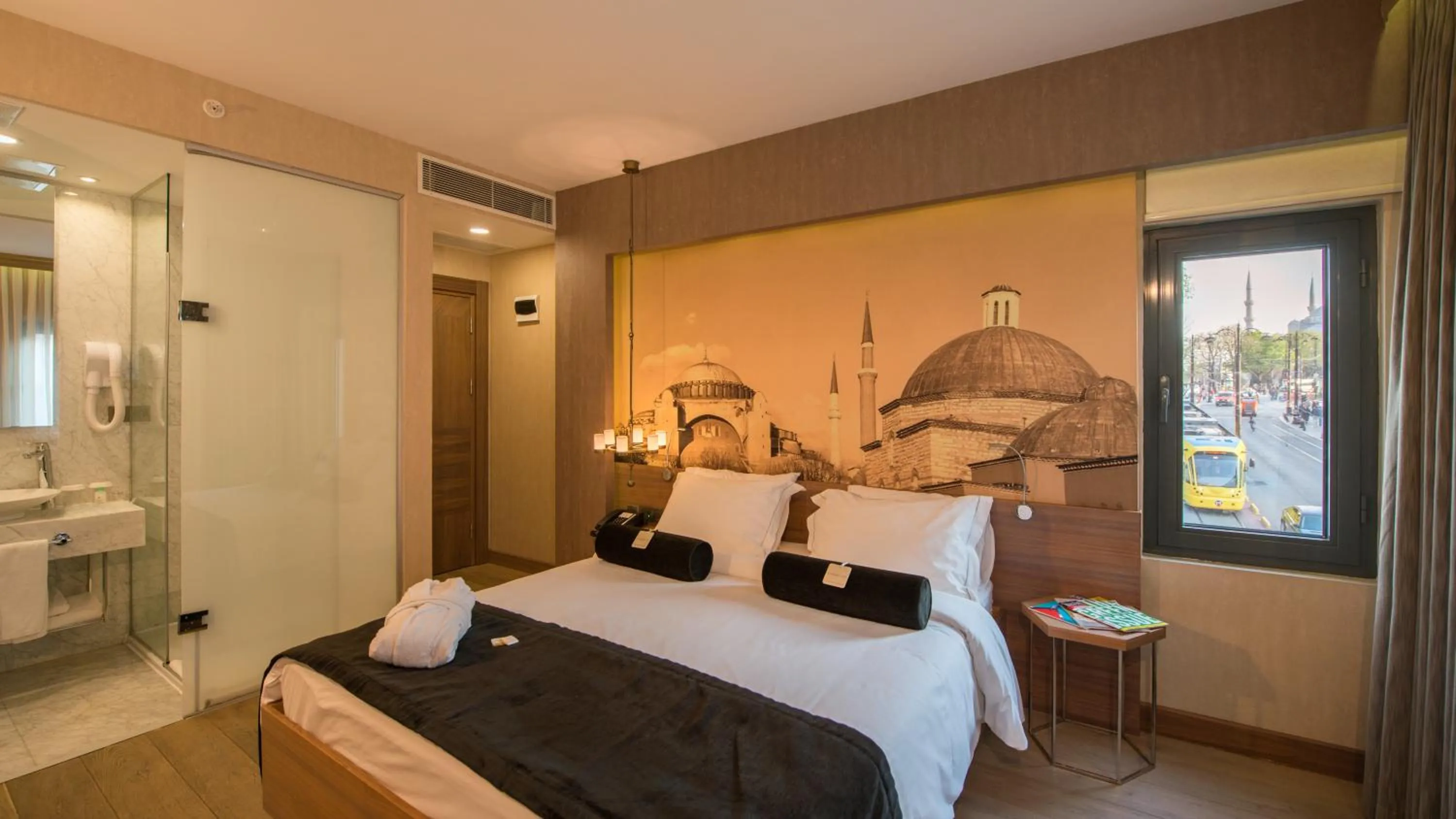 Bed in Hotel Saint Sophia