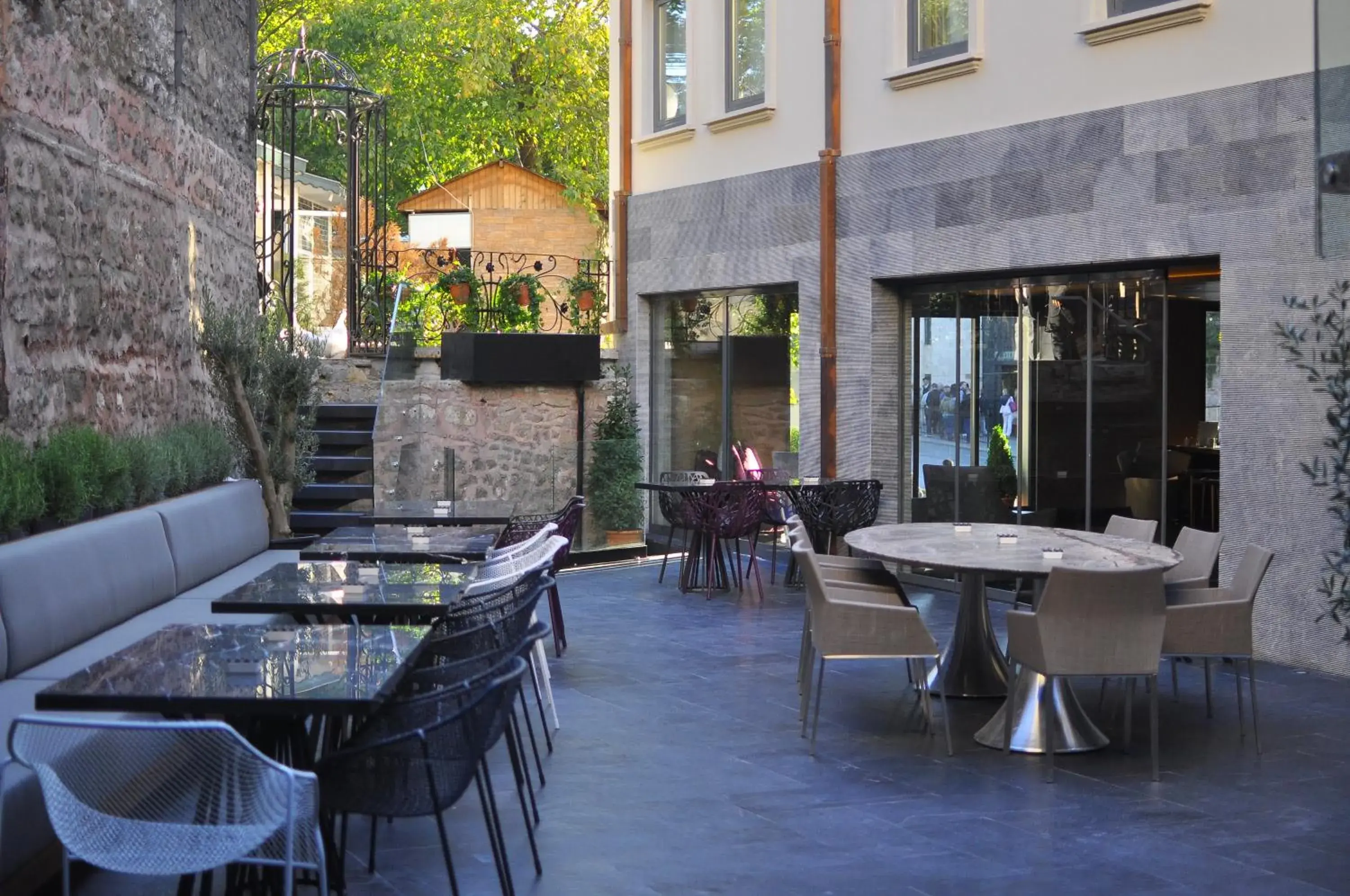 Restaurant/places to eat in Hotel Saint Sophia Restaurant/places to eat in Hotel Saint Sophia