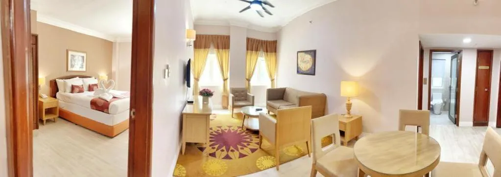 Photo of the whole room in The Avenue M