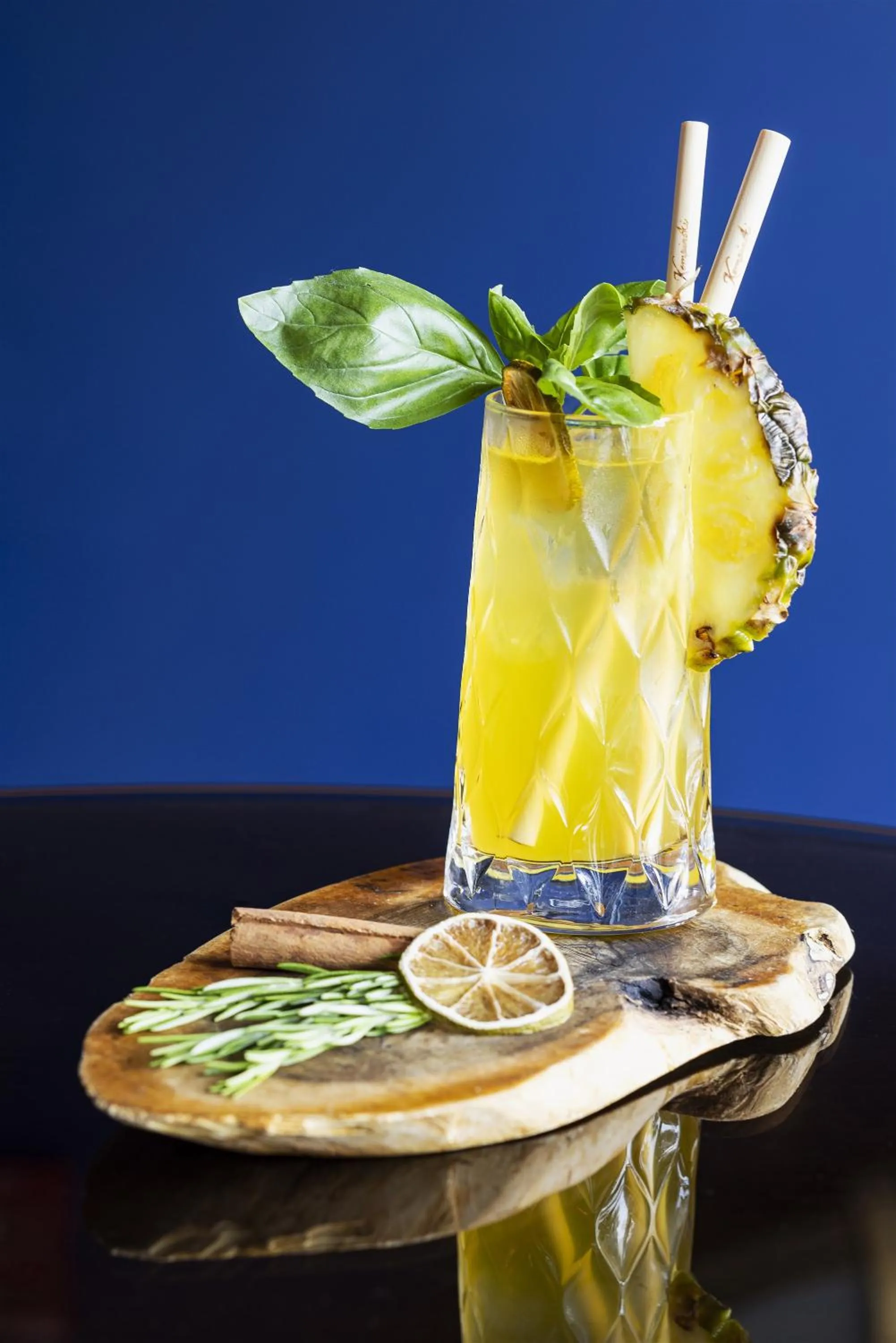 Lounge or bar in Kempinski Hotel Barbaros Bay Bodrum