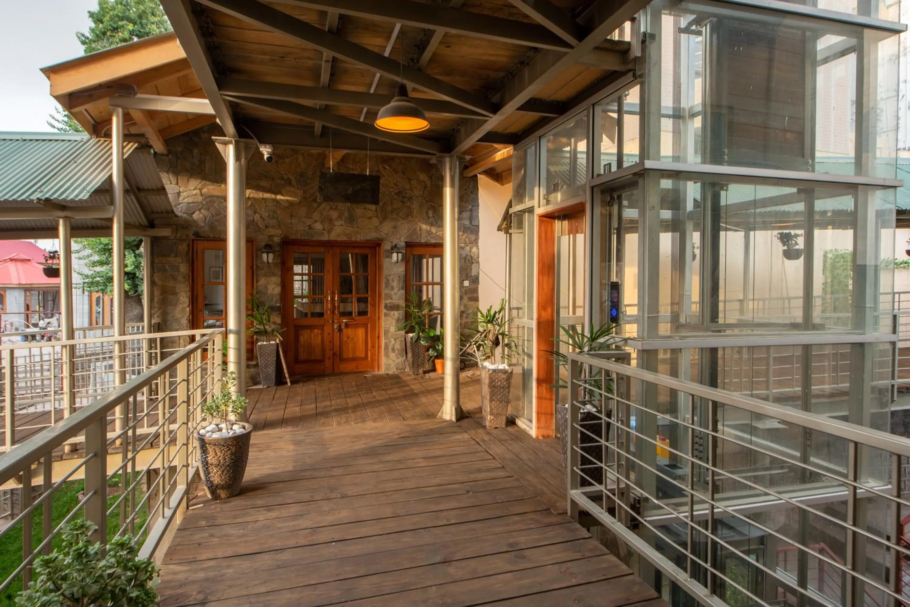 Property building, Balcony/Terrace in Cecil Murree