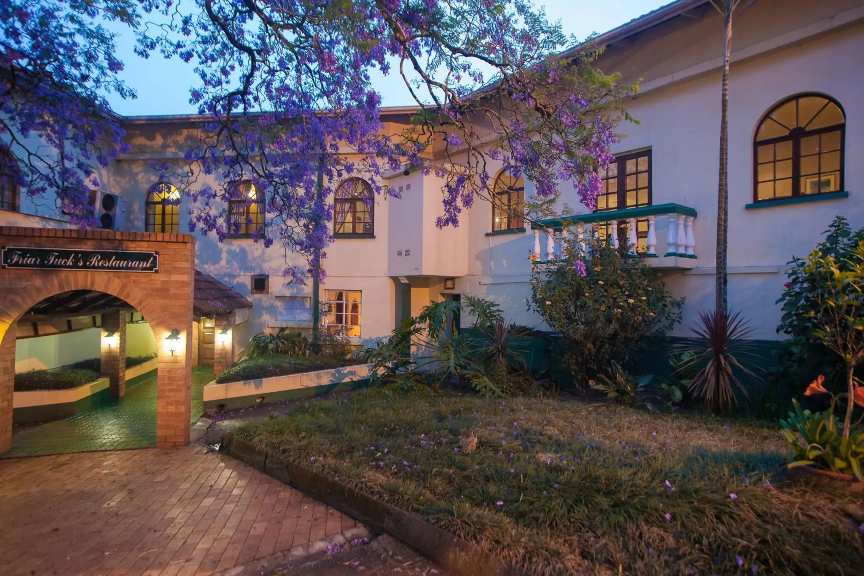 Facade/entrance in Mountain View International Hotel - Eswatini Facade/entrance in Mountain View International Hotel - Eswatini