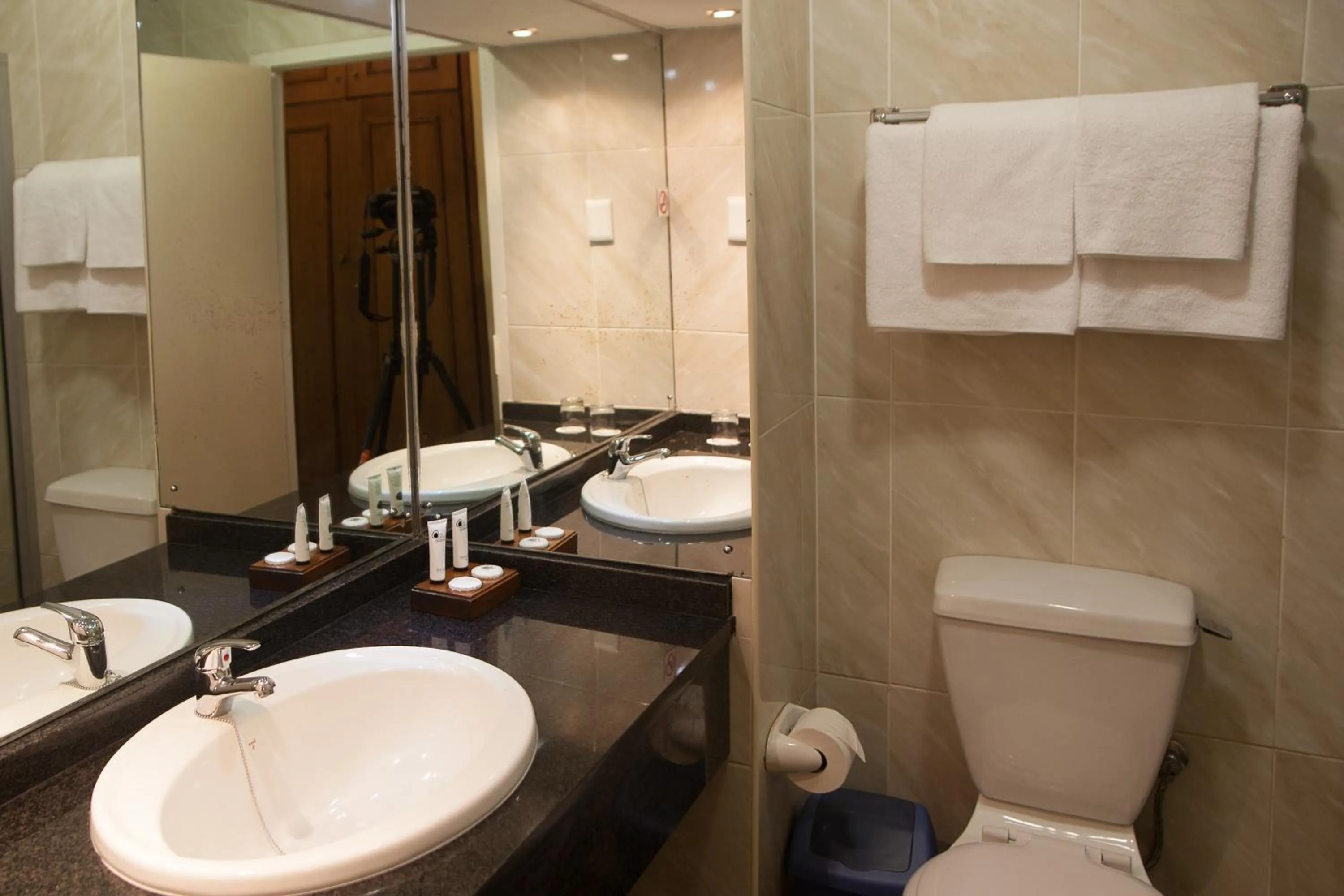 Bathroom in Mountain View International Hotel - Eswatini