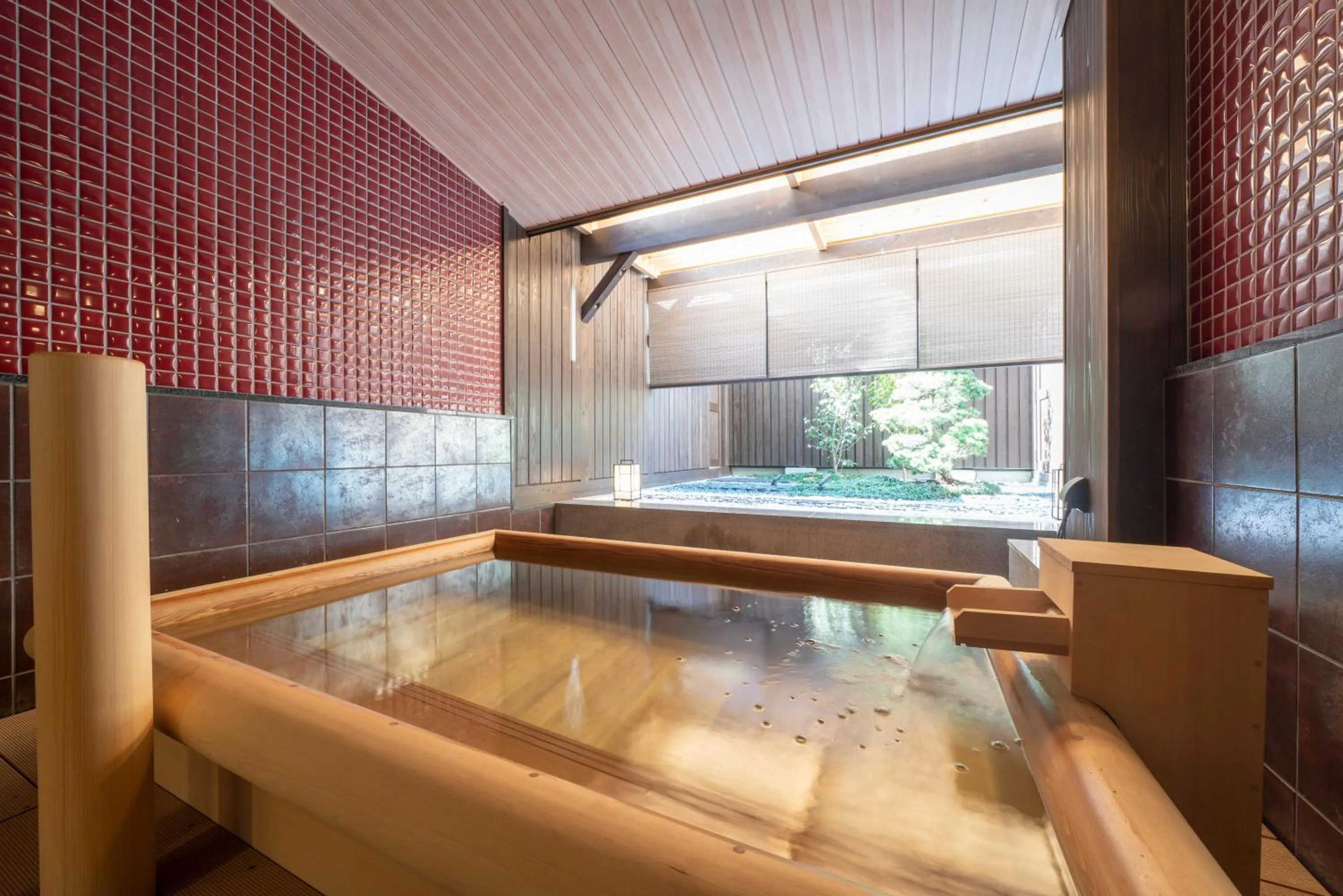 Open Air Bath in Kyoto Umekoji Kadensho