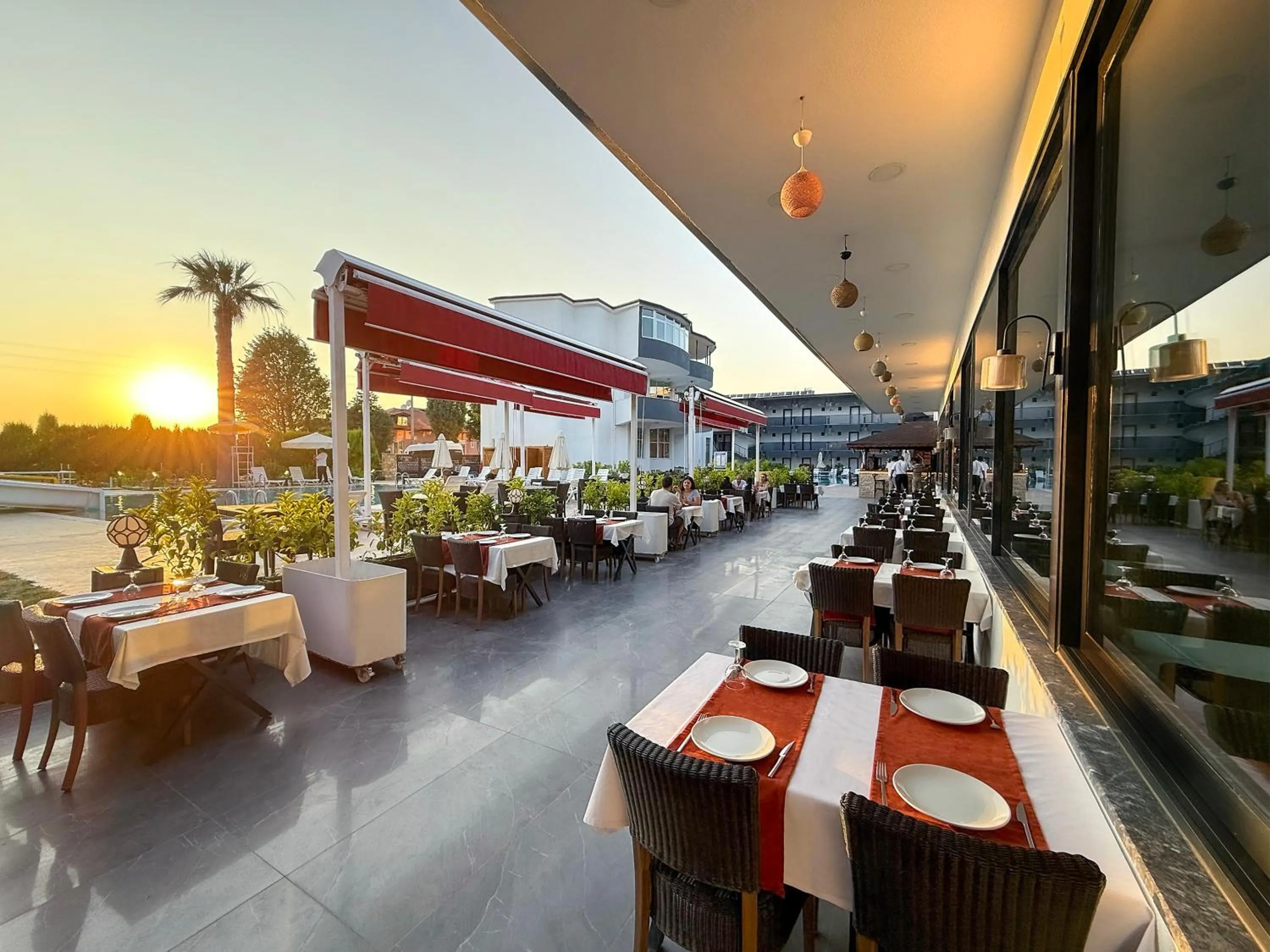 Restaurant/places to eat in ANYA RESORT HOTEL